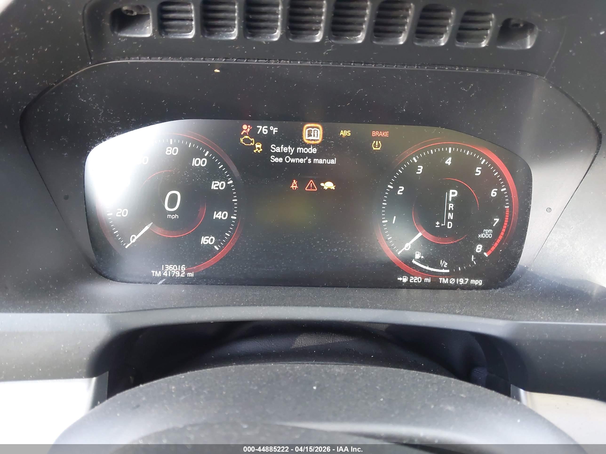 VOLVO XC90 image 7