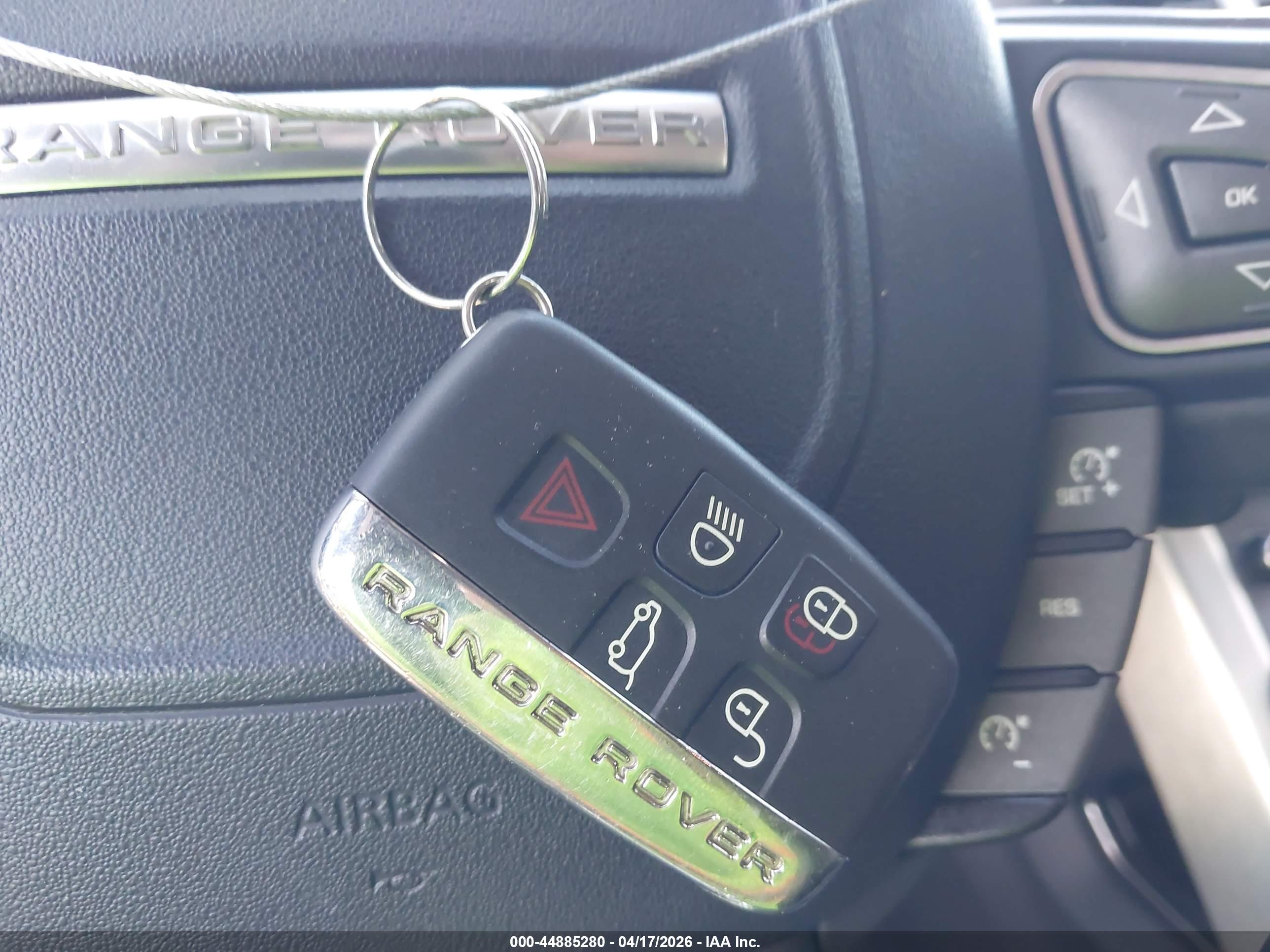 LAND ROVER image 11