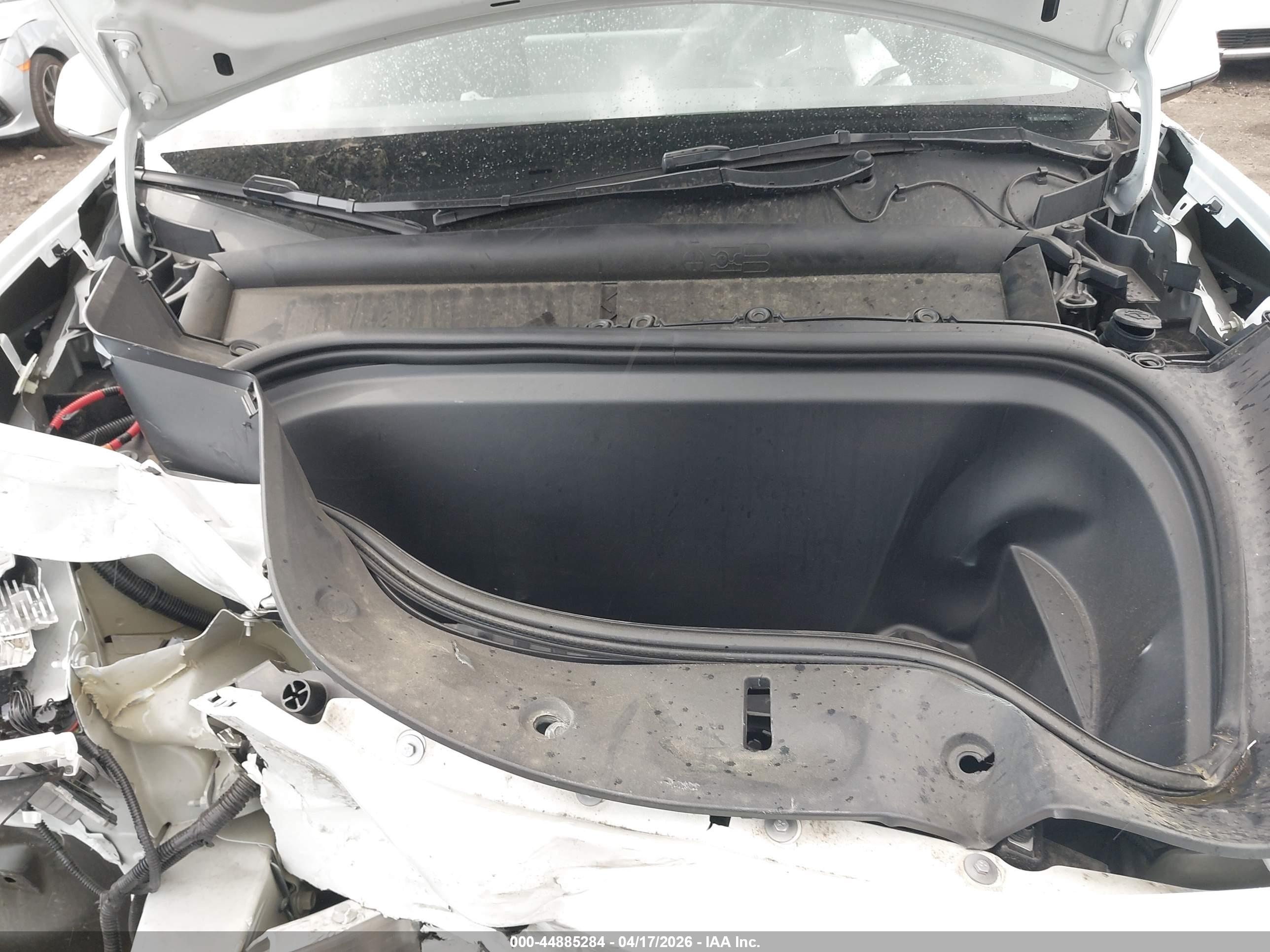 TESLA MODEL image 10
