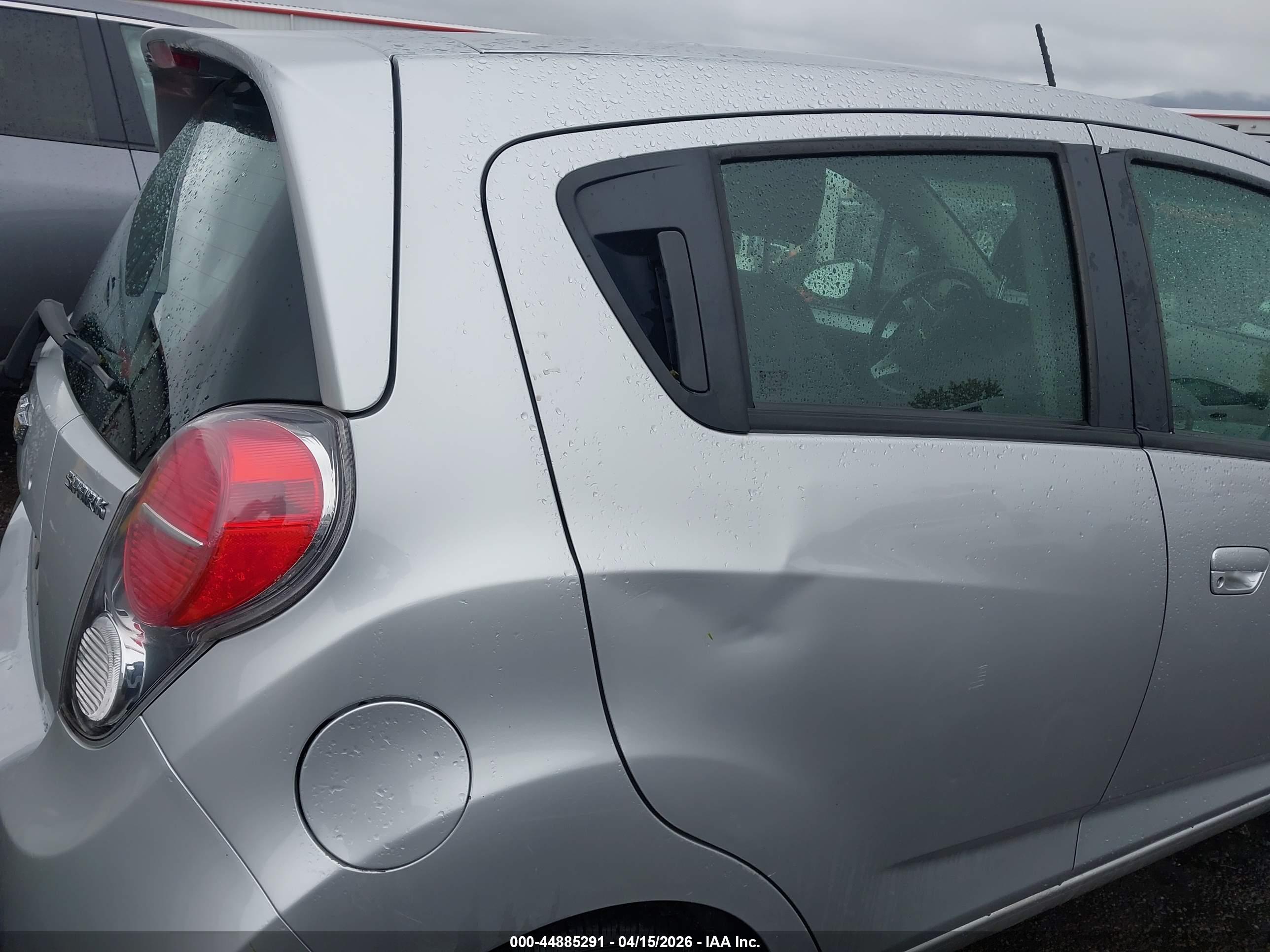 CHEVROLET SPARK image 6