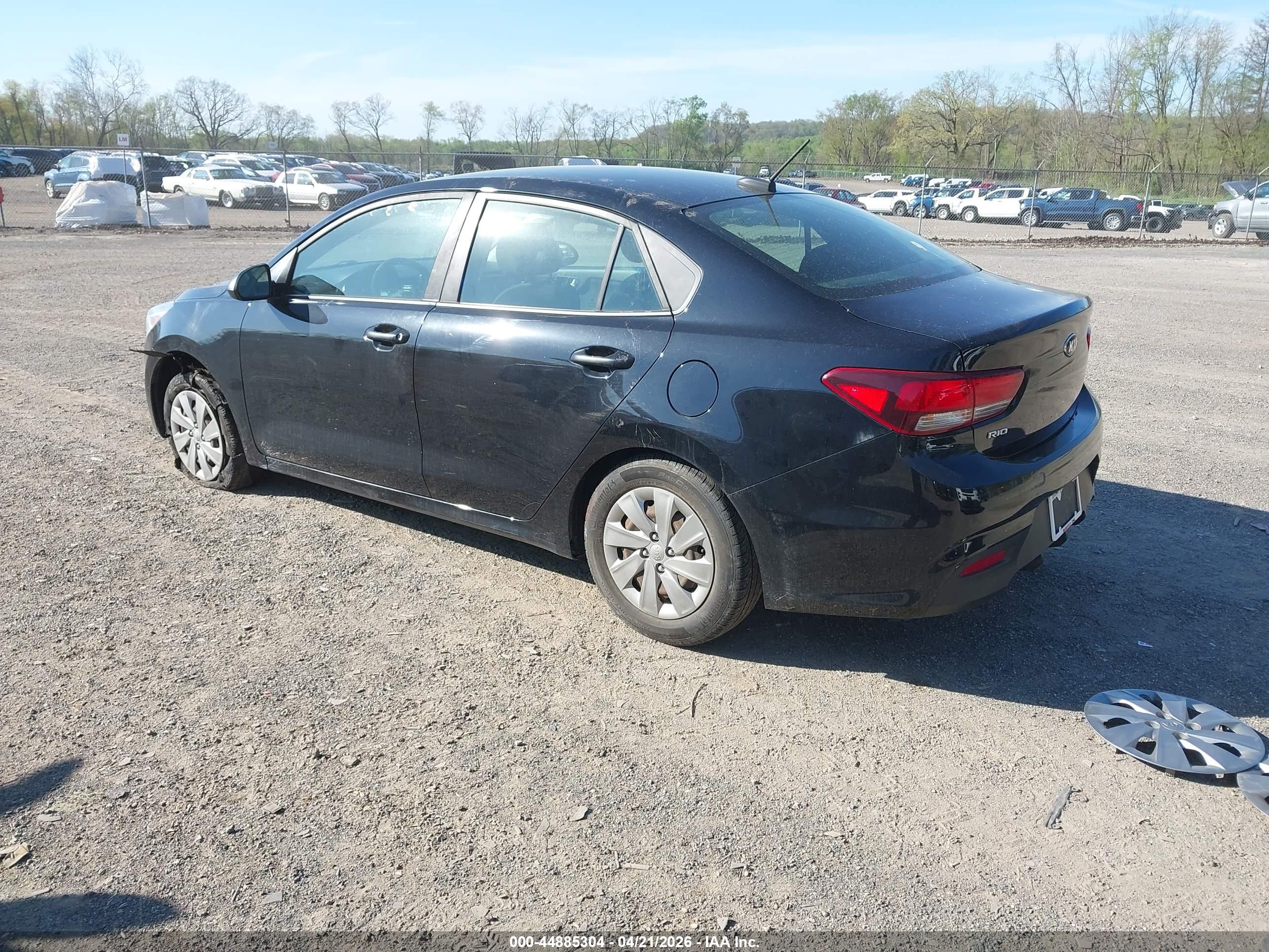 KIA RIO image 3
