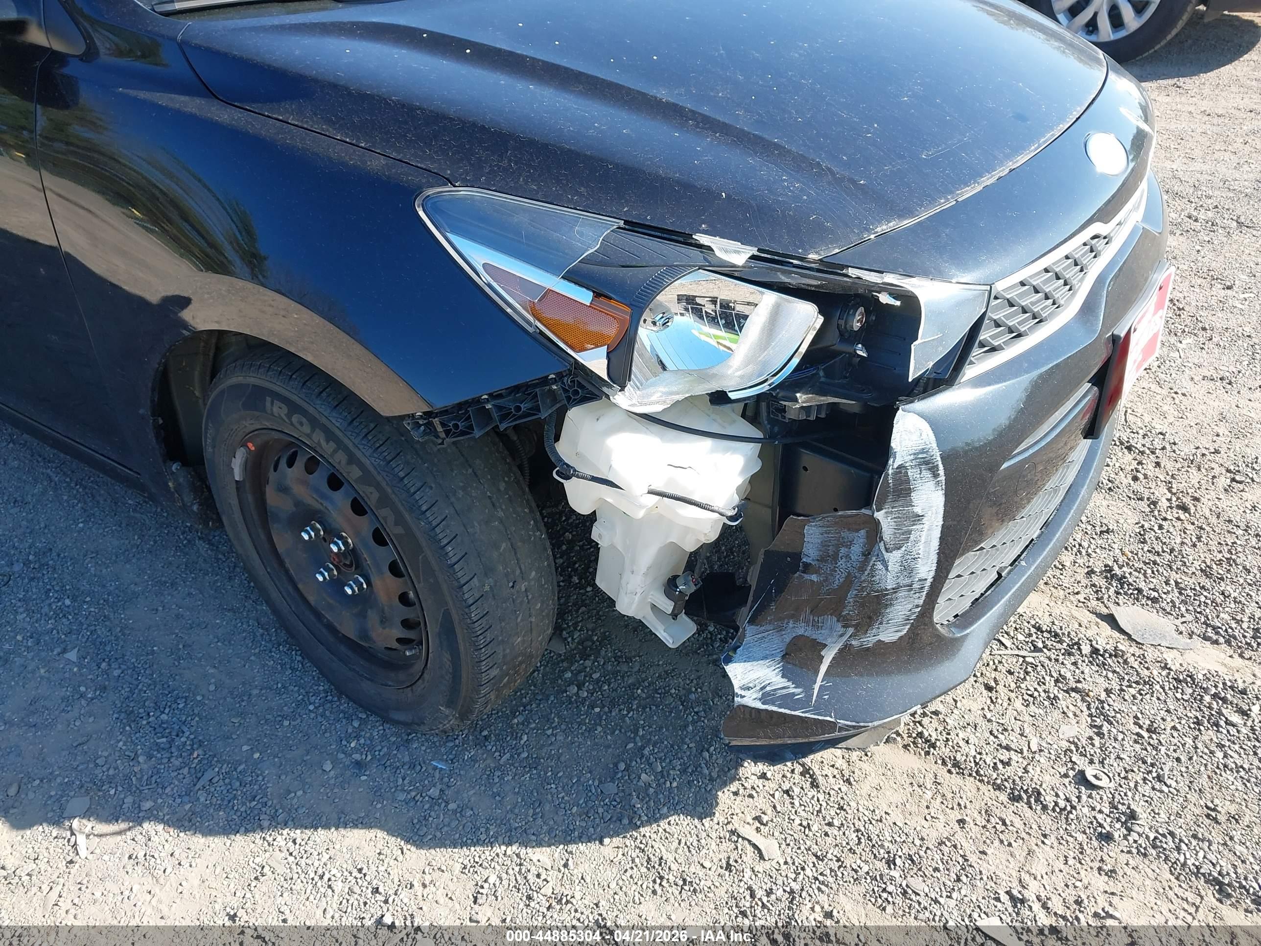 KIA RIO image 6