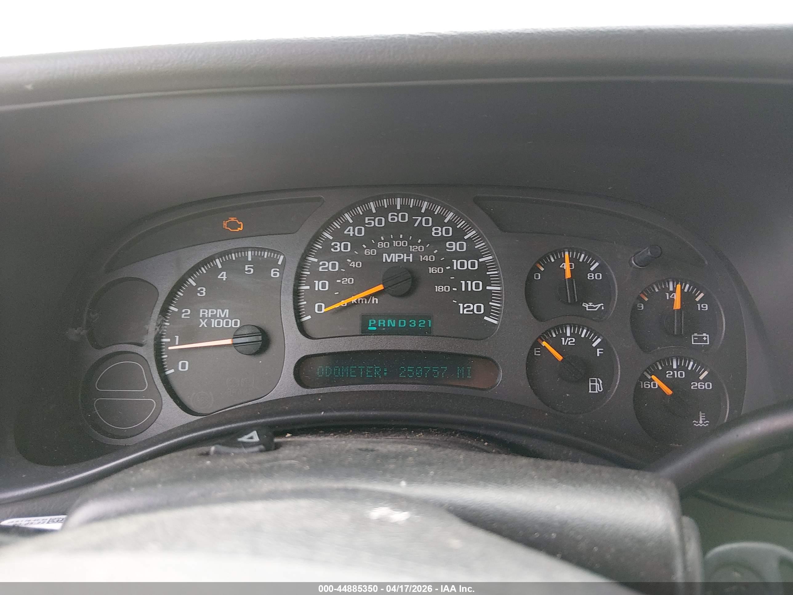 CHEVROLET SILVERADO image 7