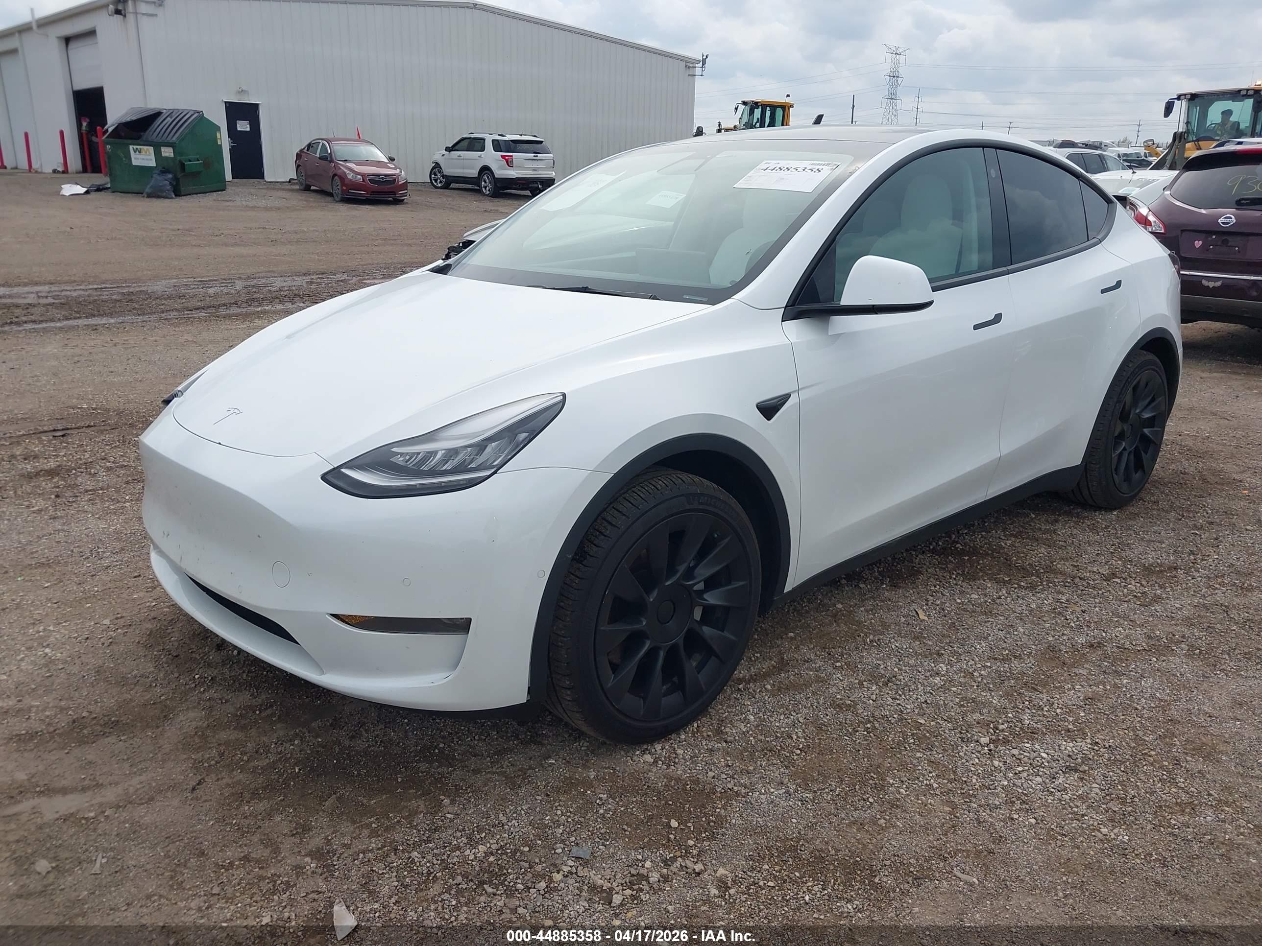 TESLA MODEL image 2
