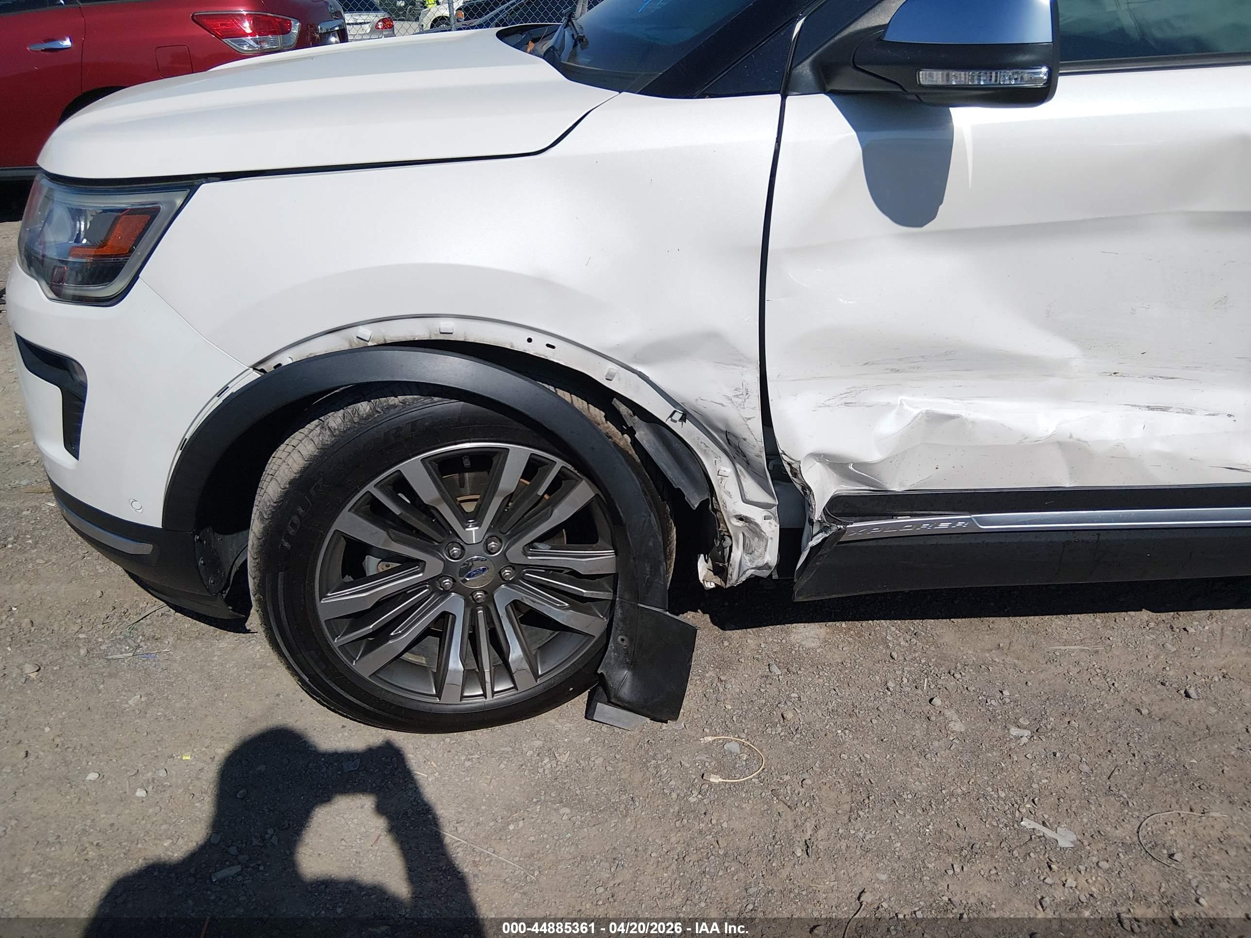 FORD EXPLORER image 6
