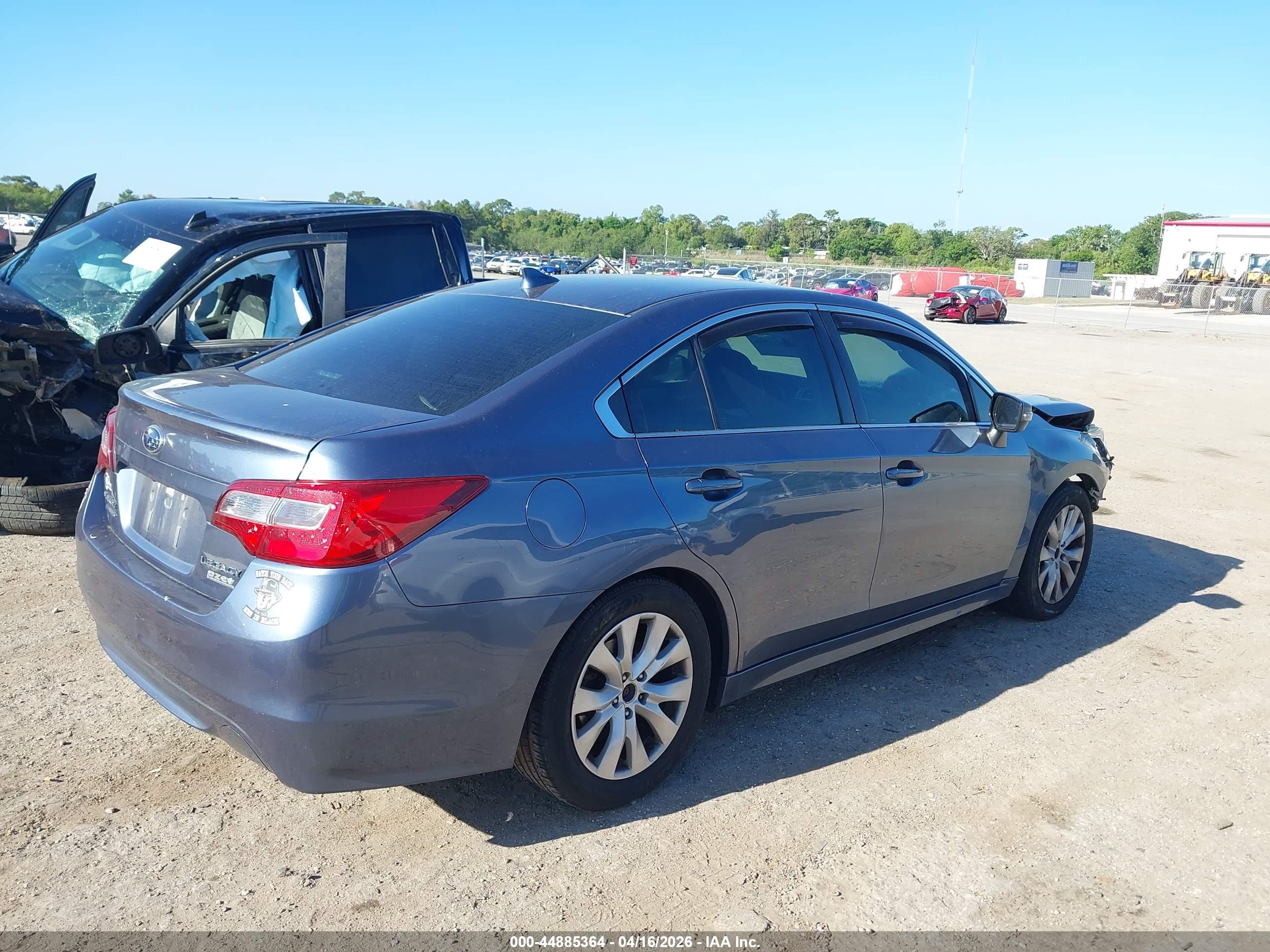 SUBARU LEGACY image 4