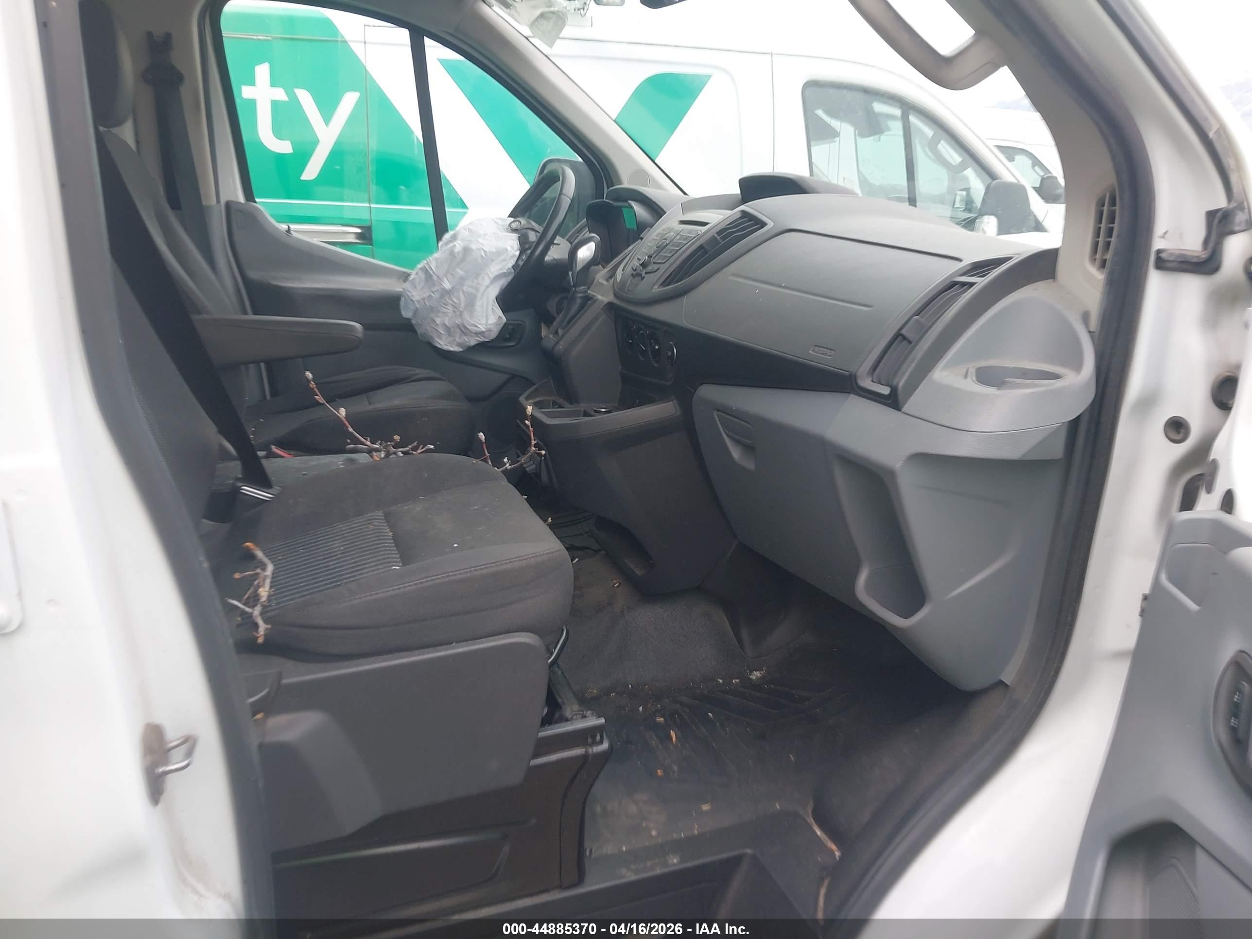 FORD TRANSIT-250 image 5