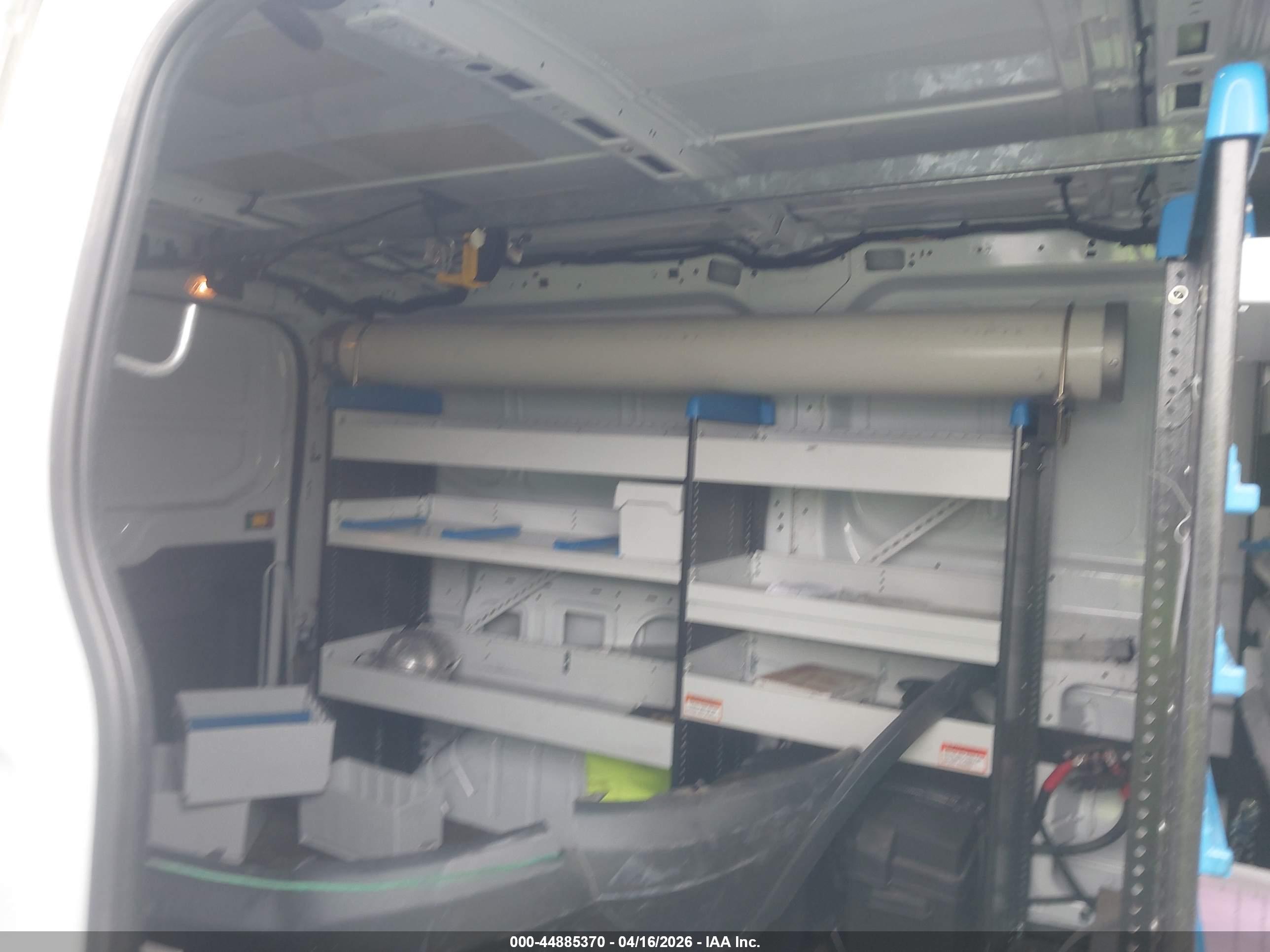 FORD TRANSIT-250 image 8