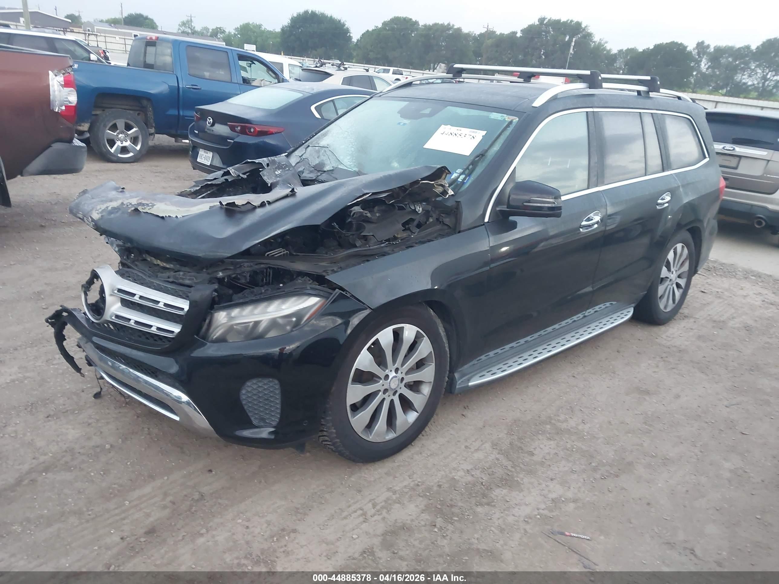 MERCEDES-BENZ GLS image 2
