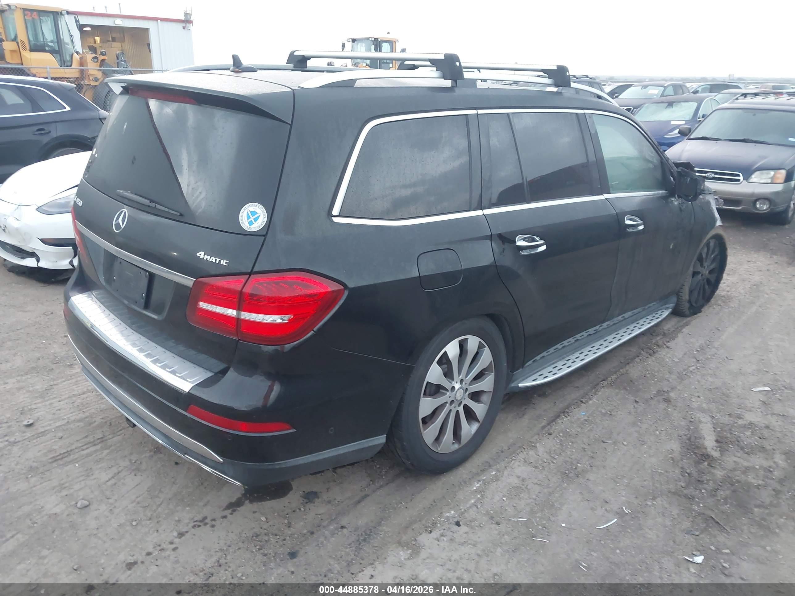 MERCEDES-BENZ GLS image 4