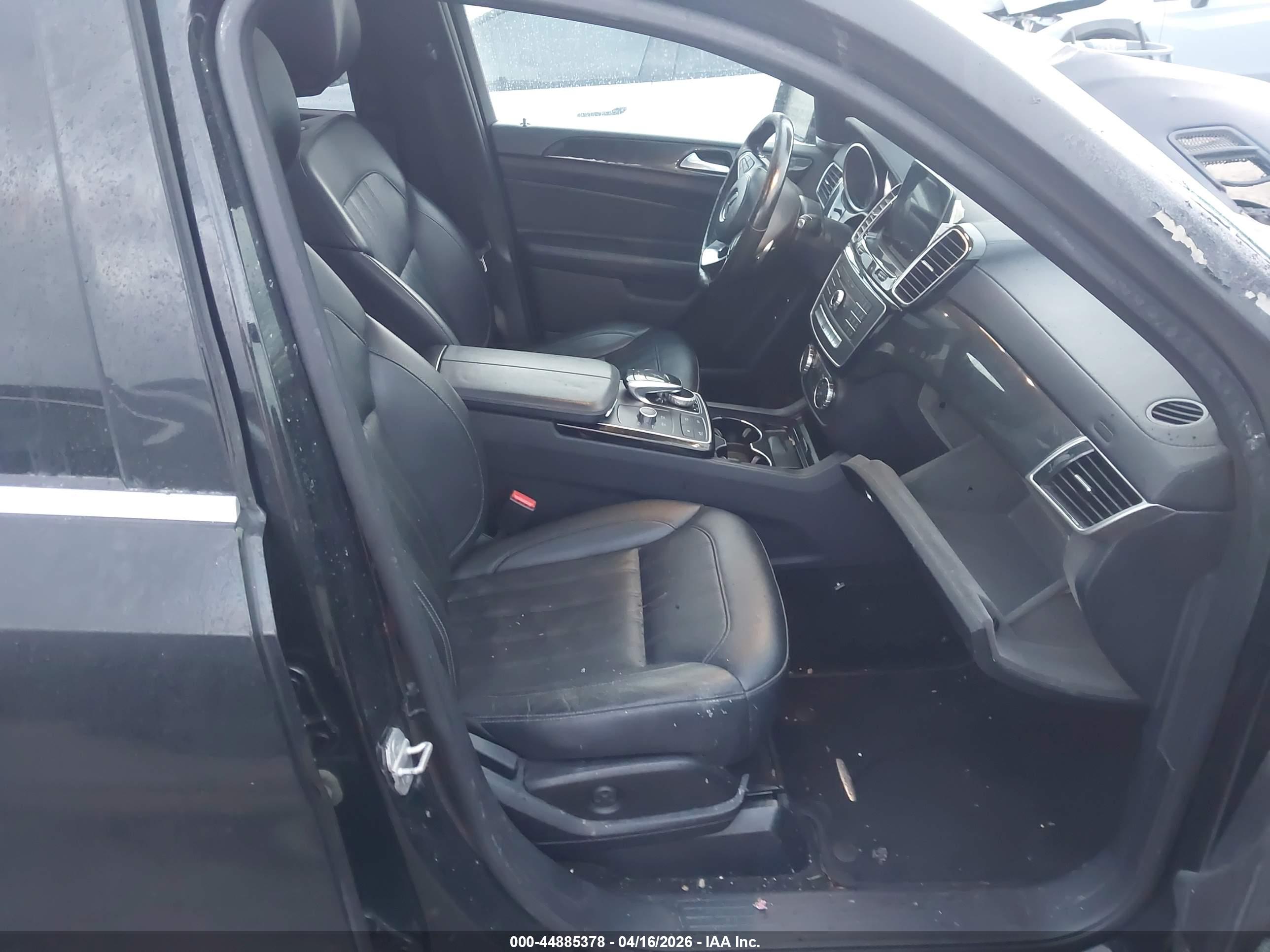 MERCEDES-BENZ GLS image 5