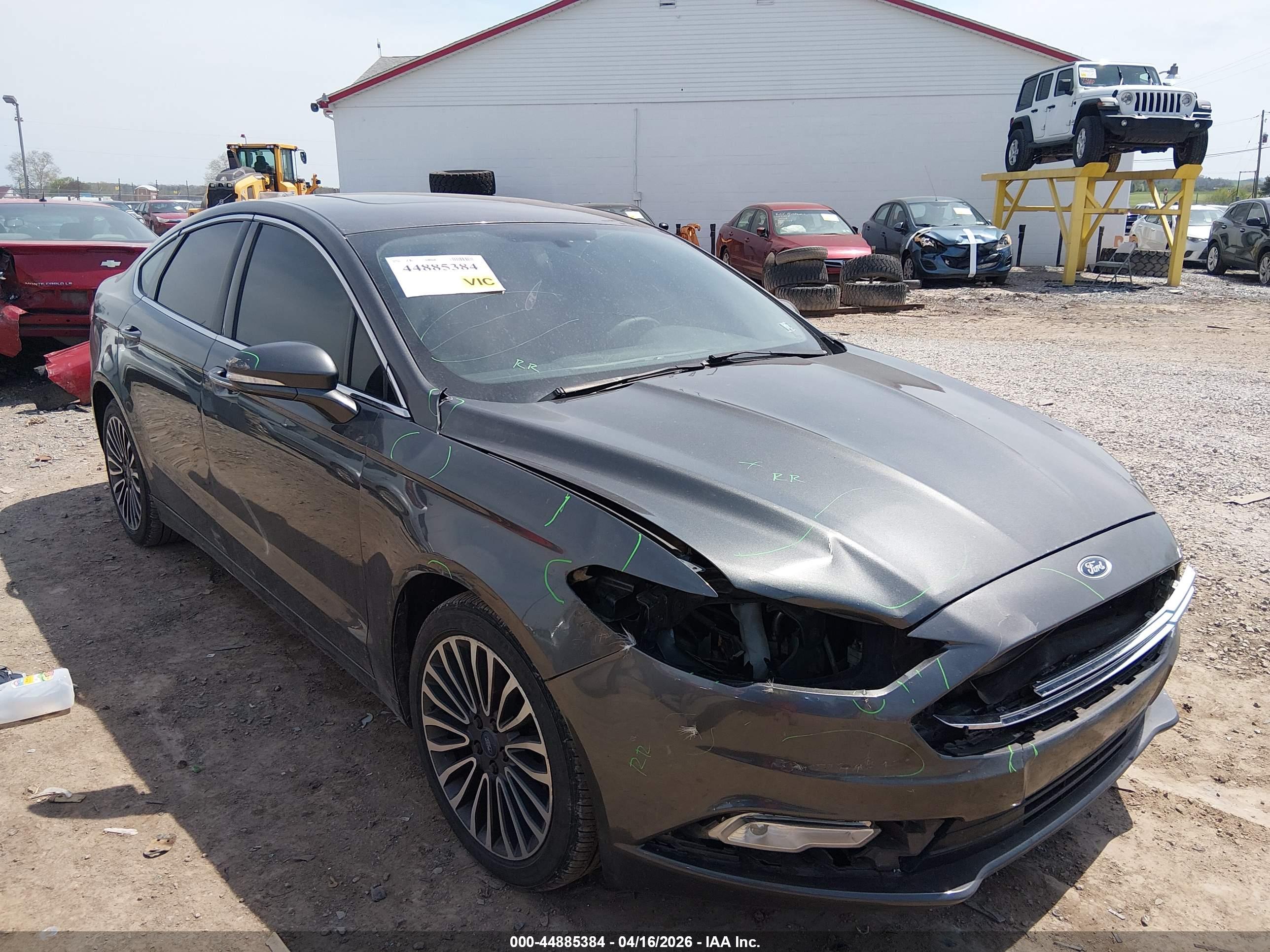 FORD FUSION image 6