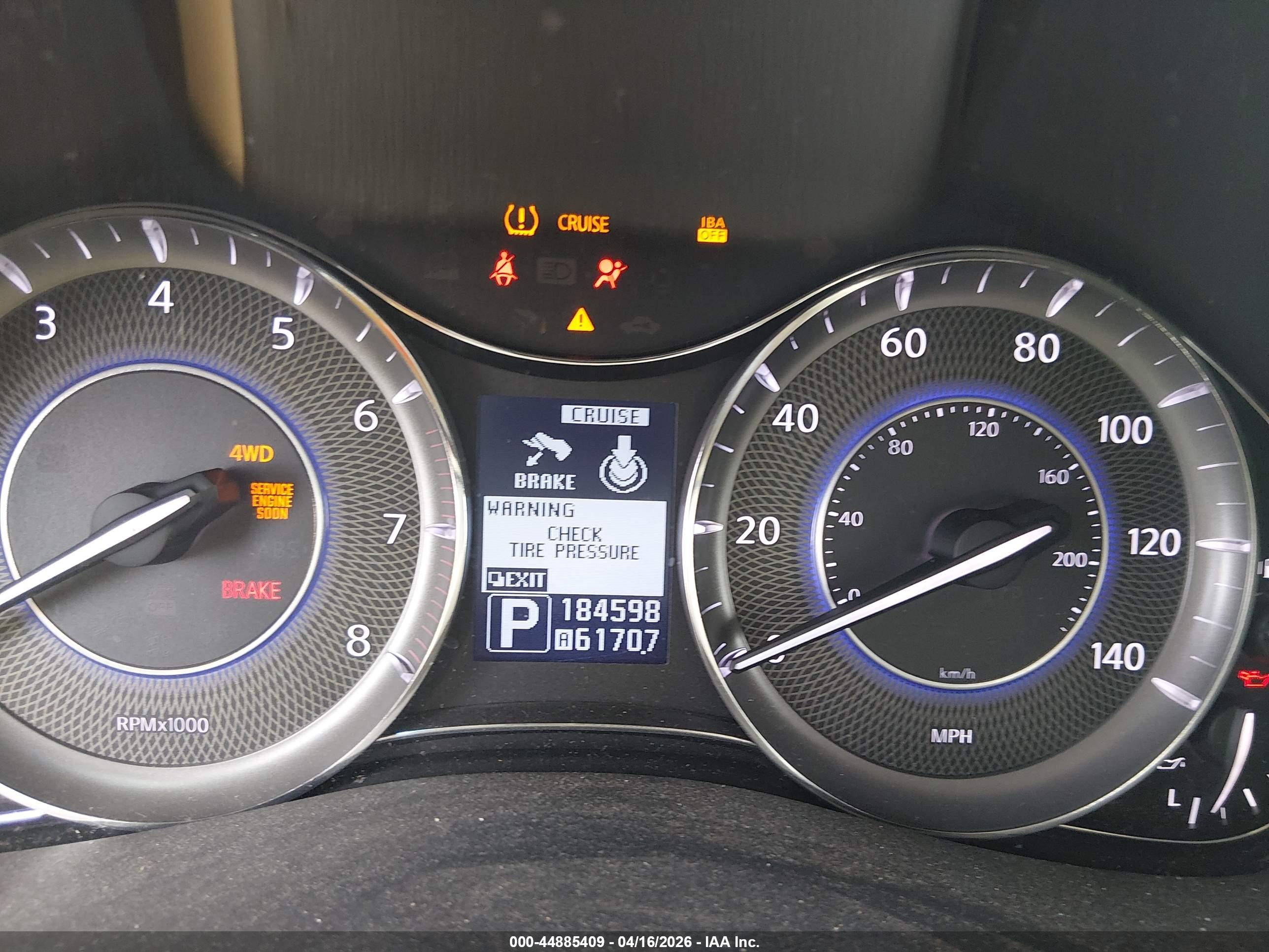 INFINITI QX56 image 7
