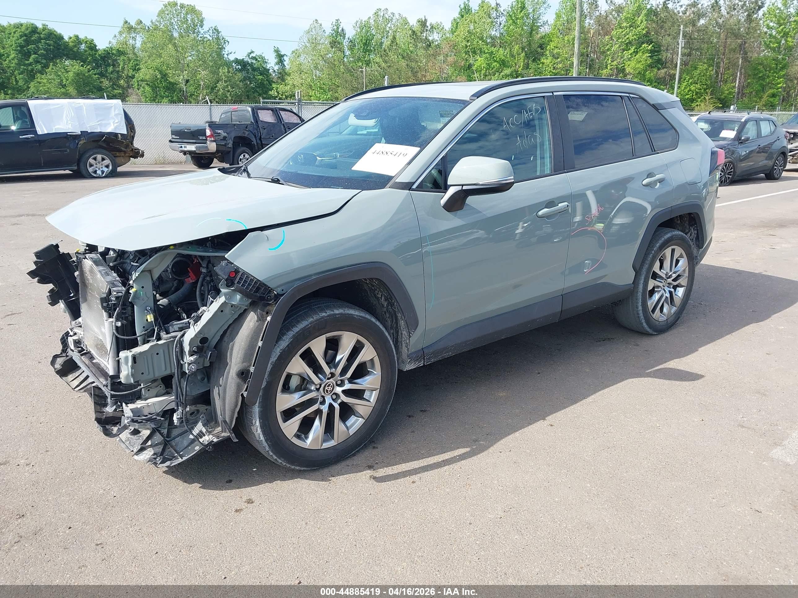 TOYOTA RAV4 image 2