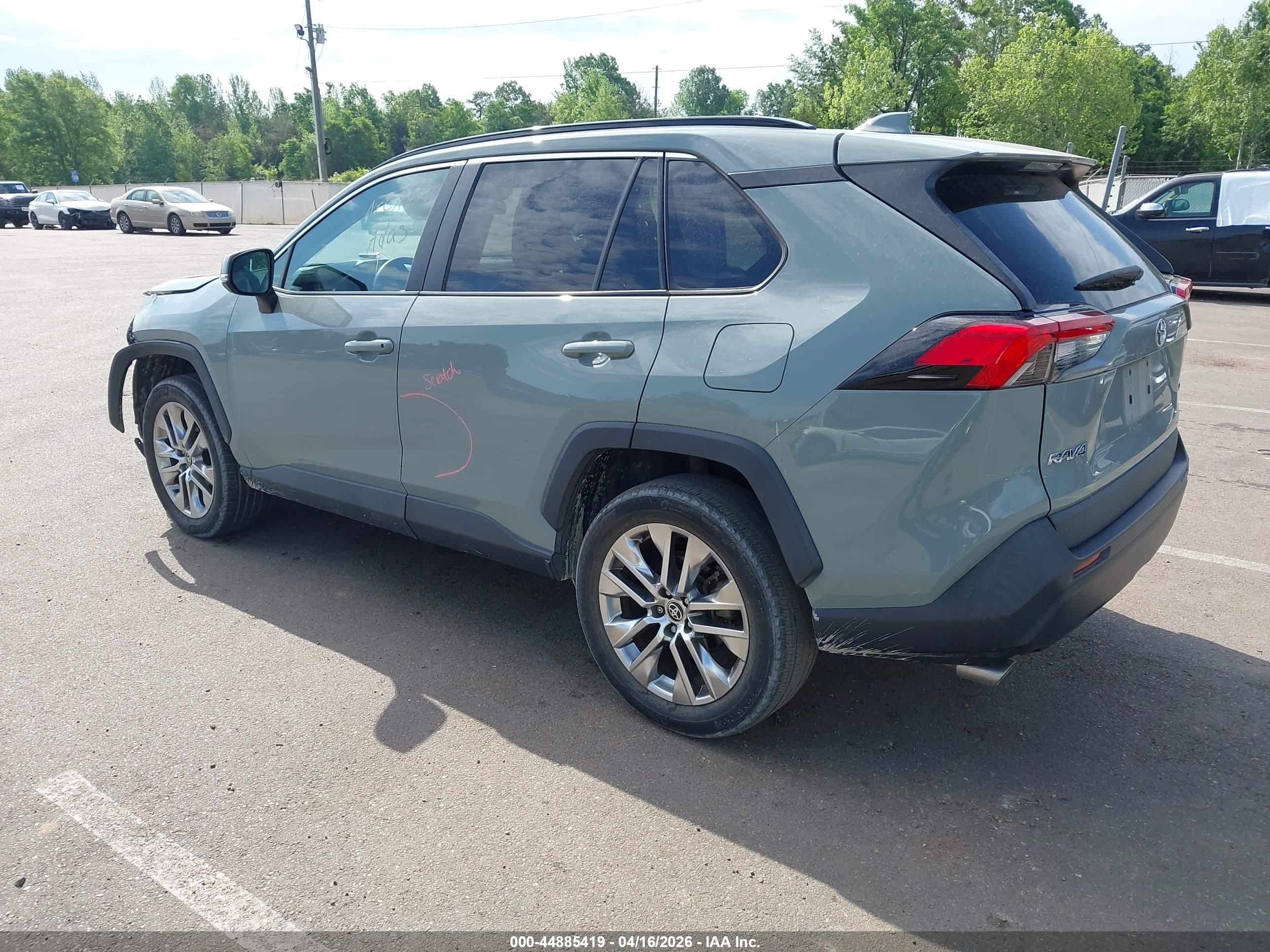 TOYOTA RAV4 image 3