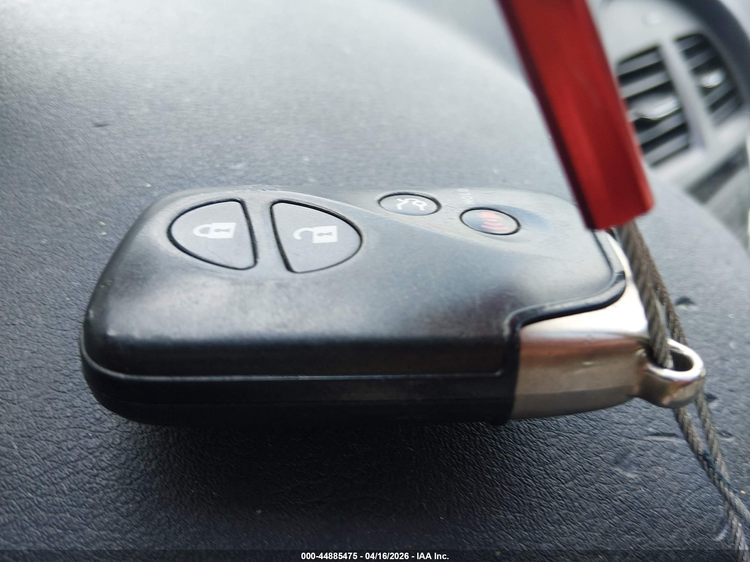 LEXUS ES image 11