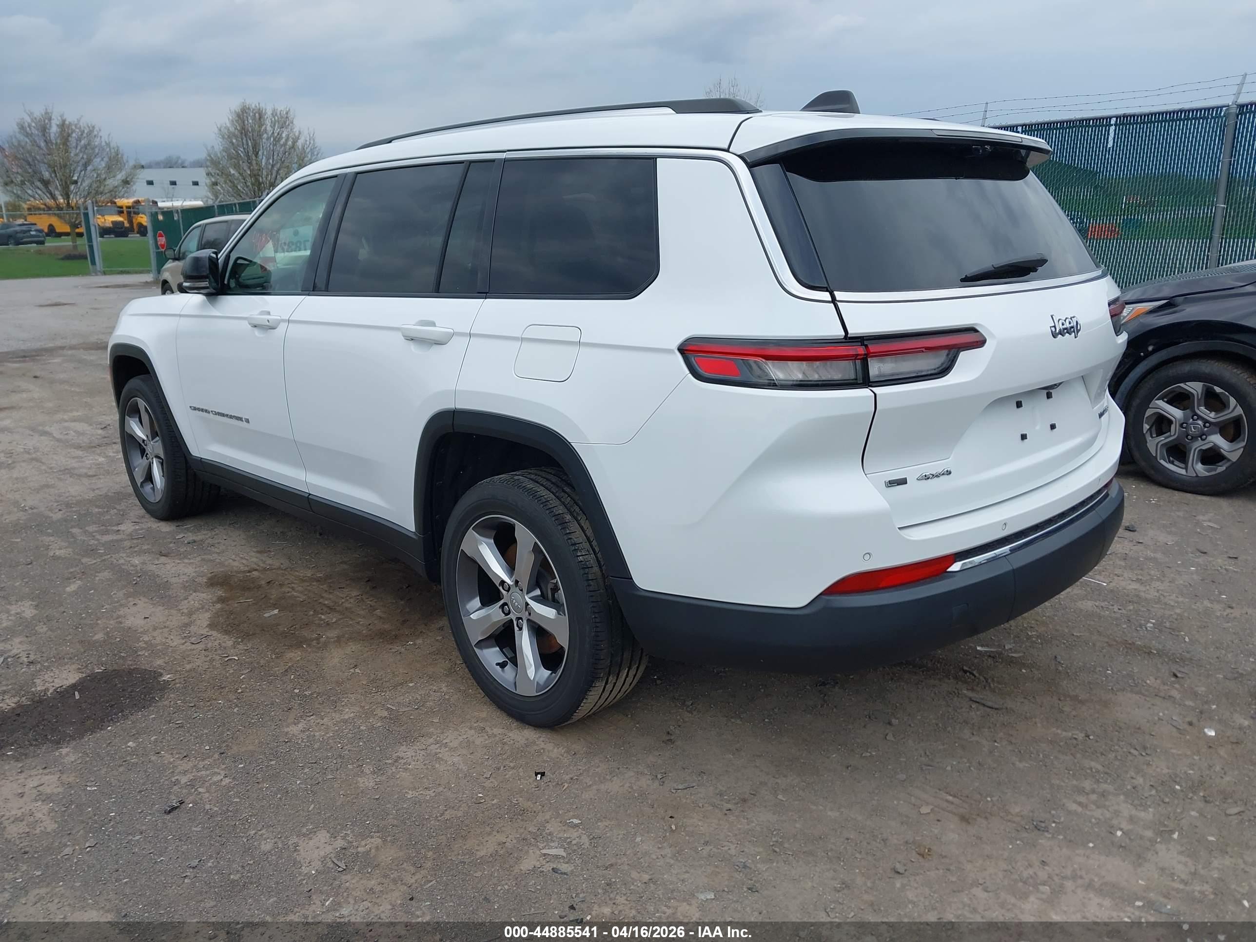 JEEP GRAND image 3