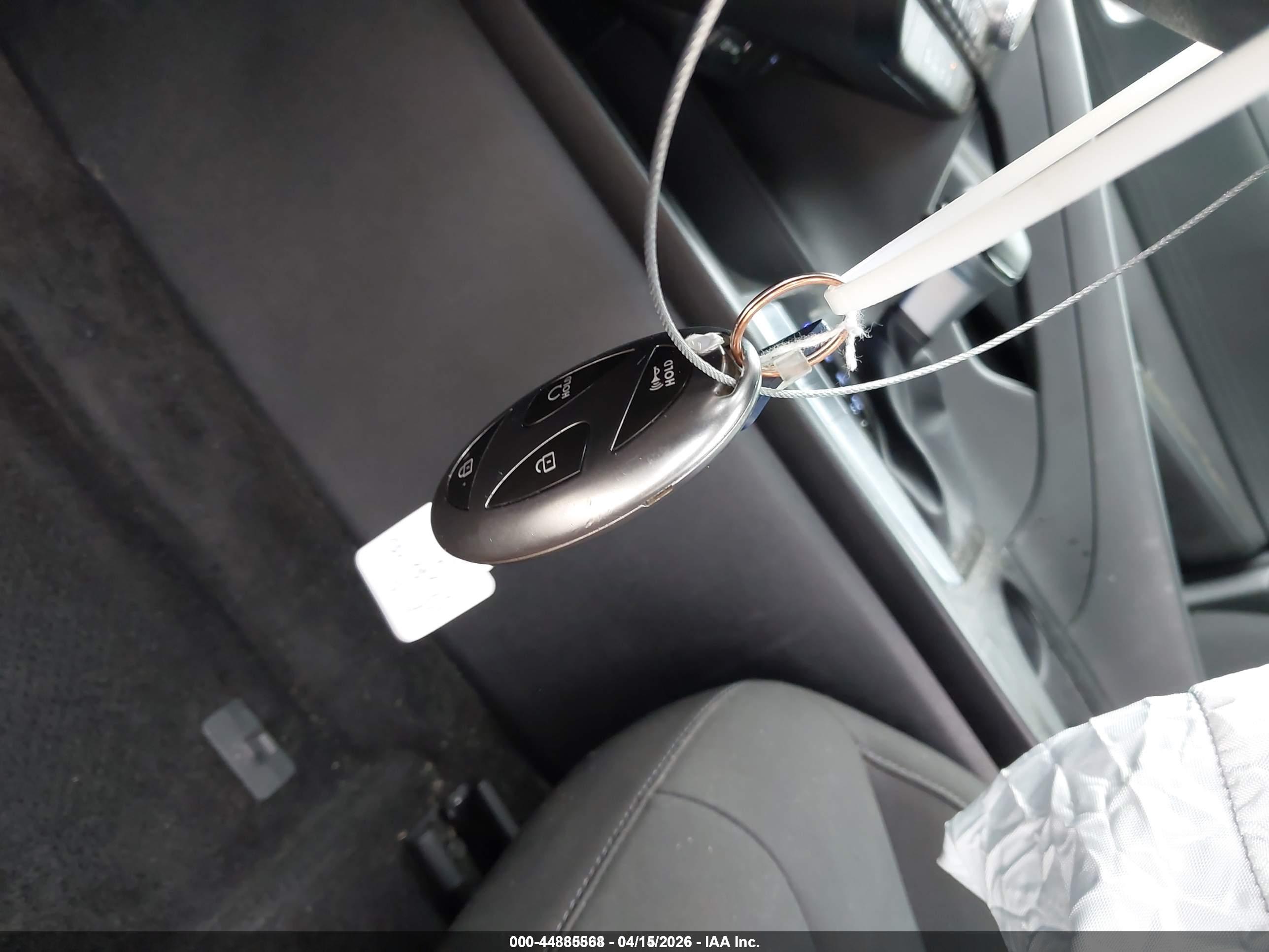 HYUNDAI ELANTRA image 11