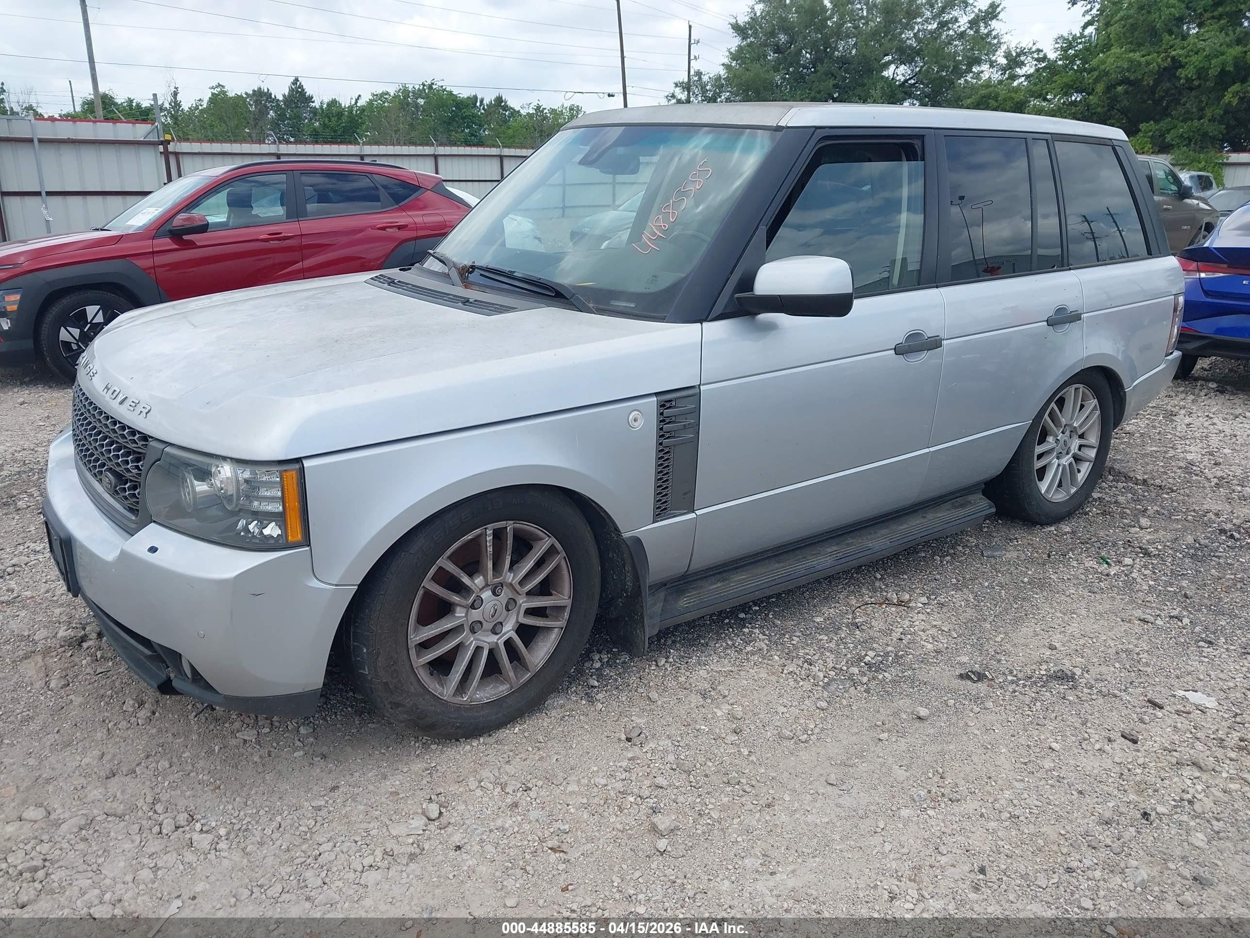LAND ROVER image 2