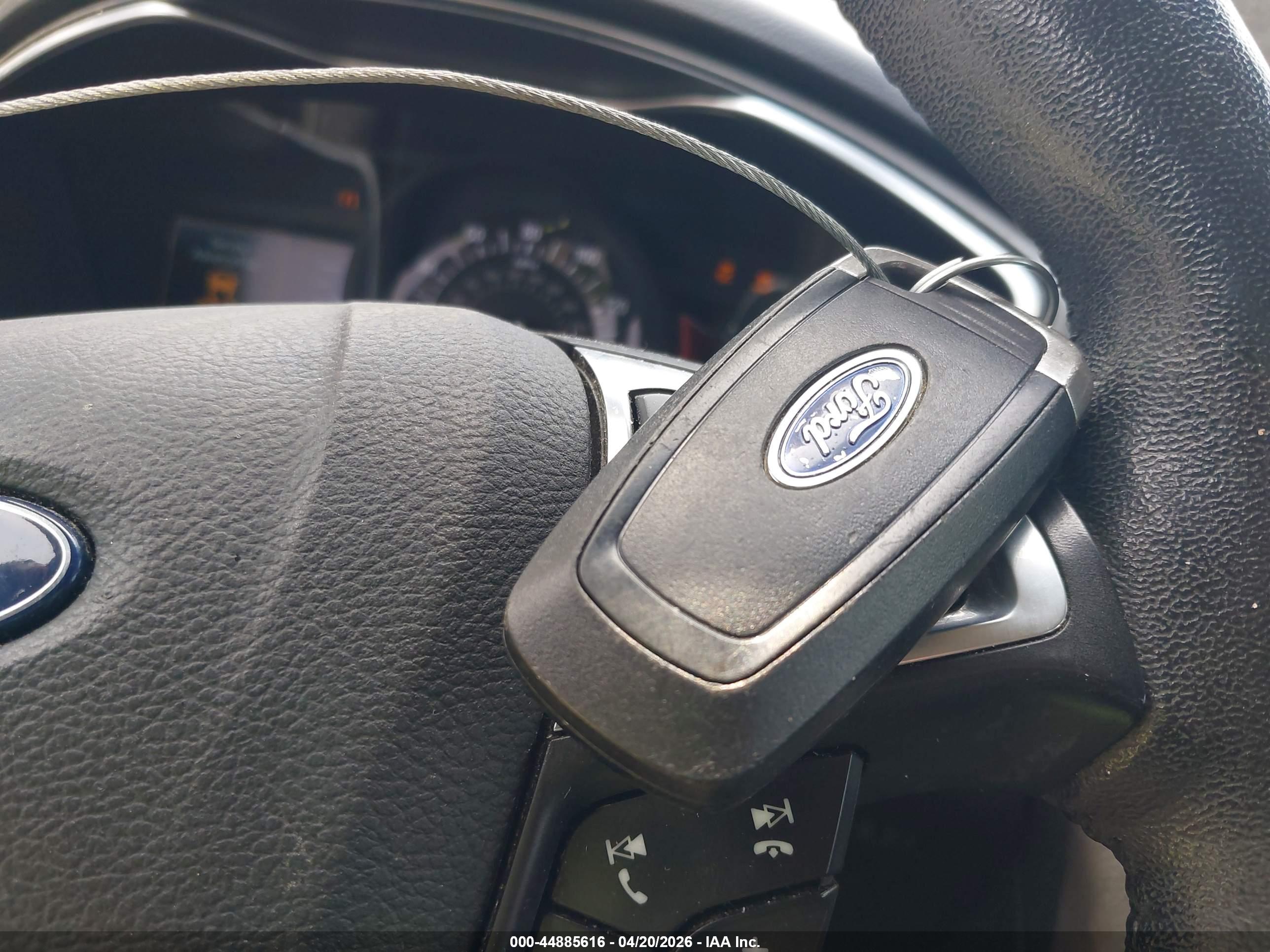 FORD FUSION image 11