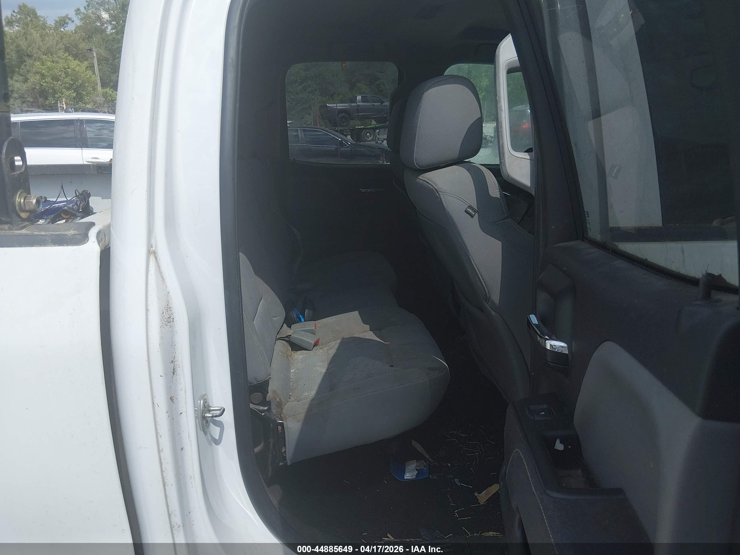 CHEVROLET SILVERADO image 8