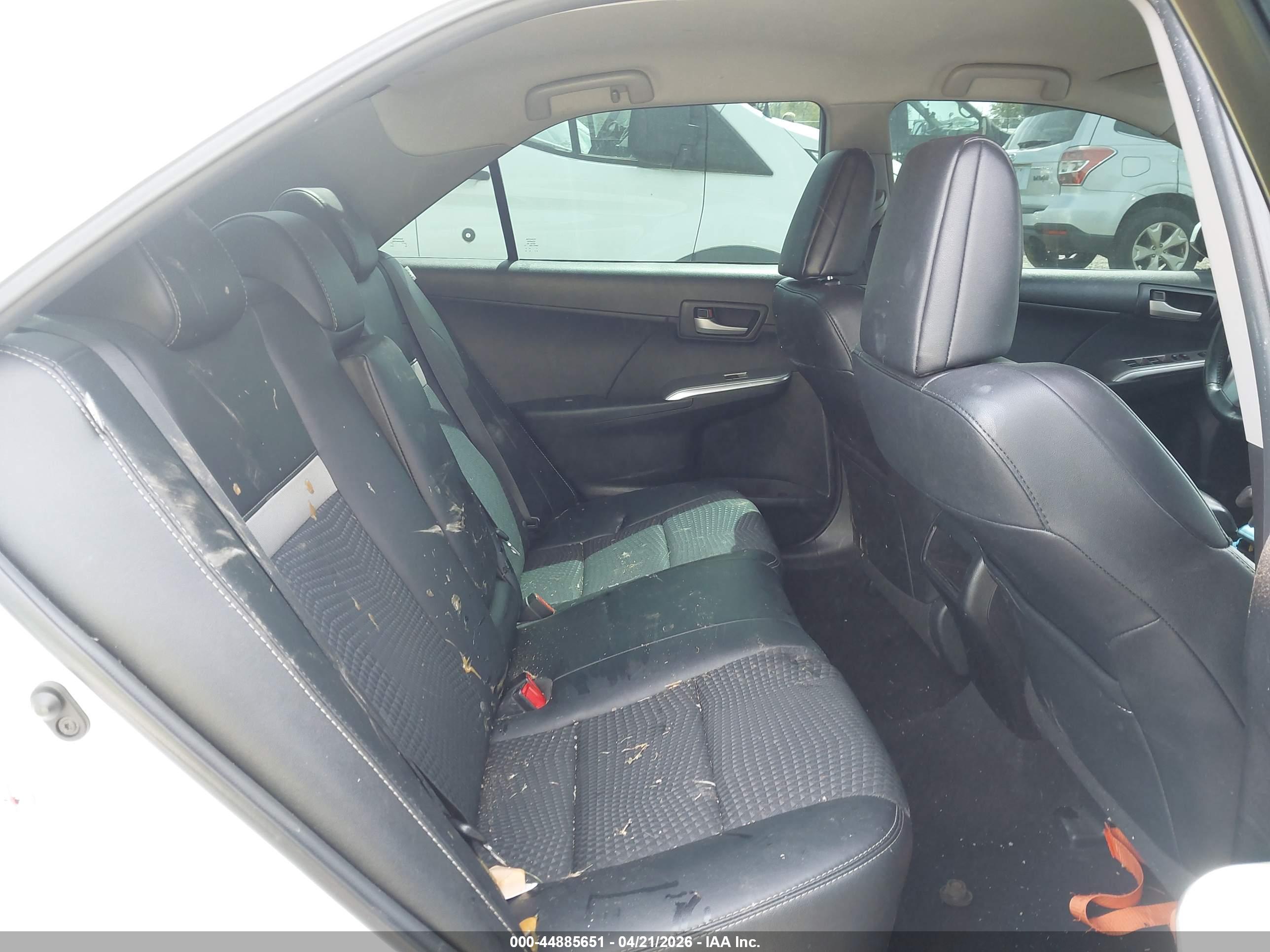 TOYOTA CAMRY image 8