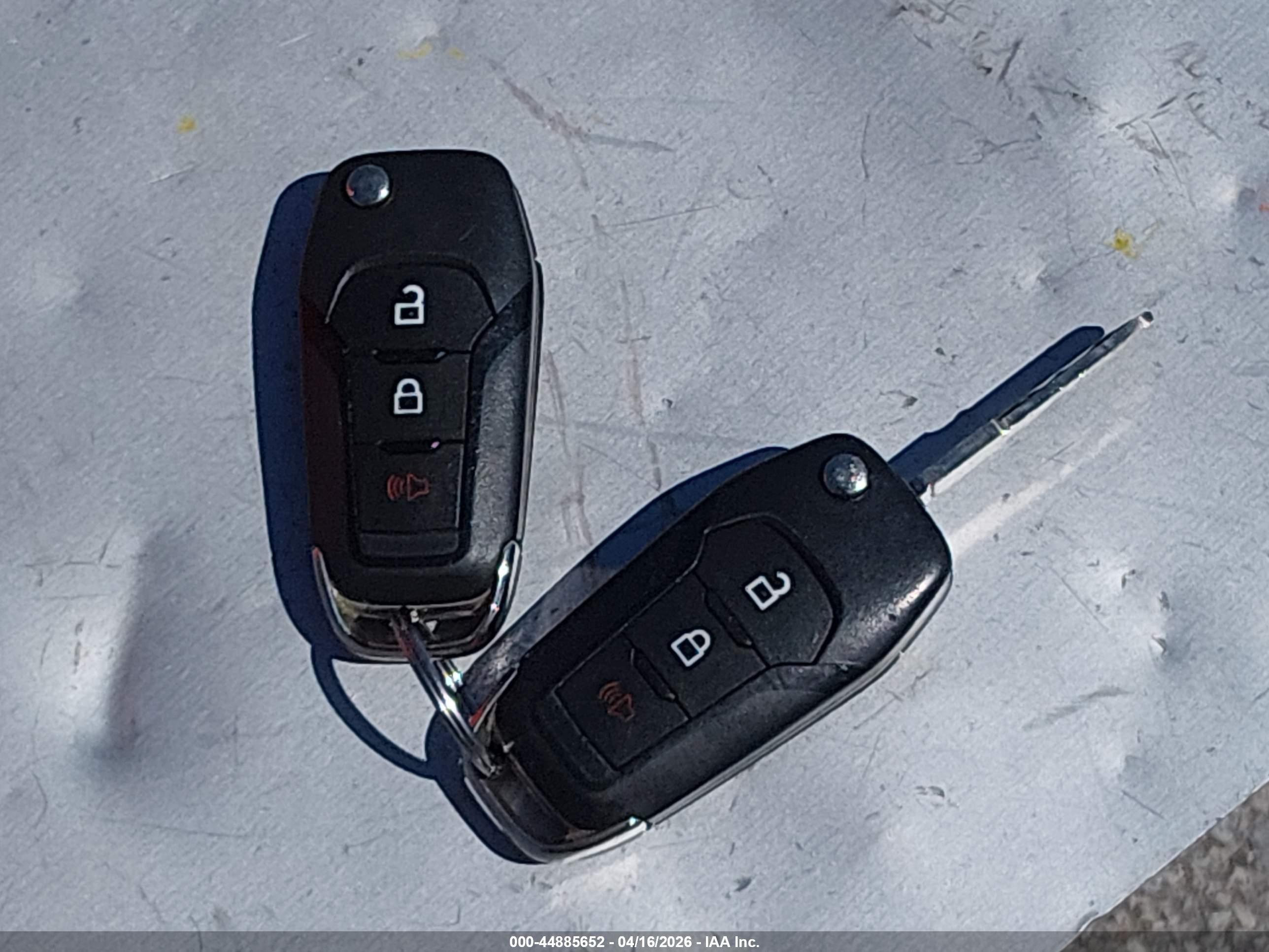 FORD EXPLORER image 11