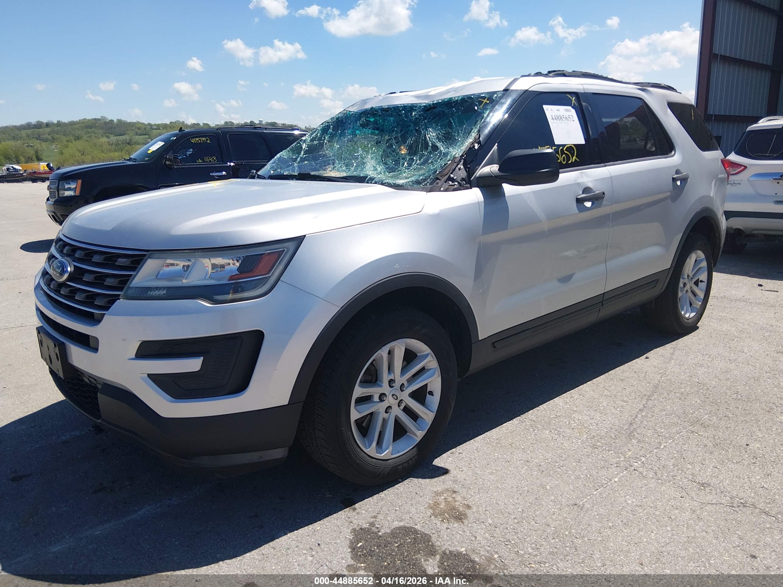 FORD EXPLORER image 2