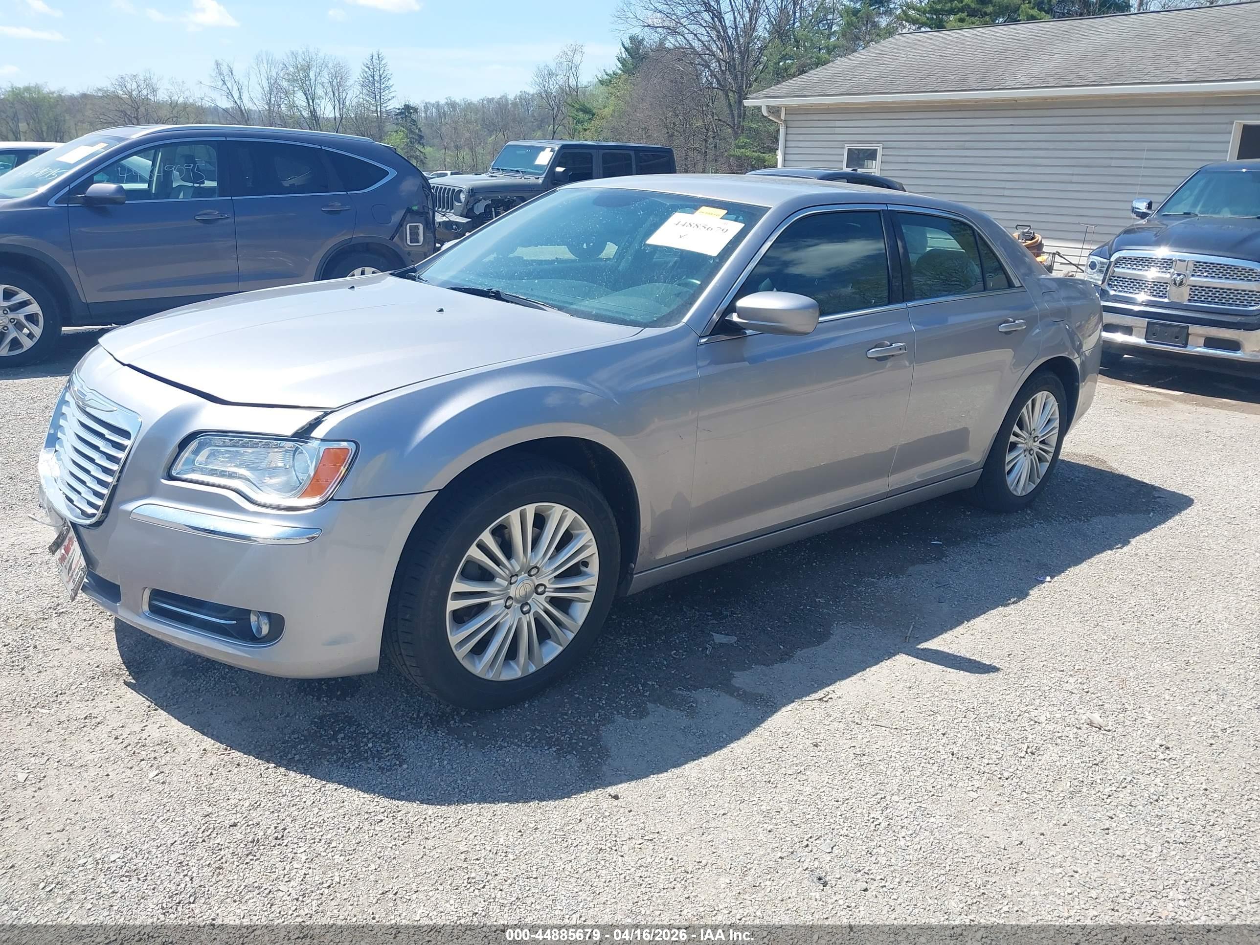 CHRYSLER 300 image 2