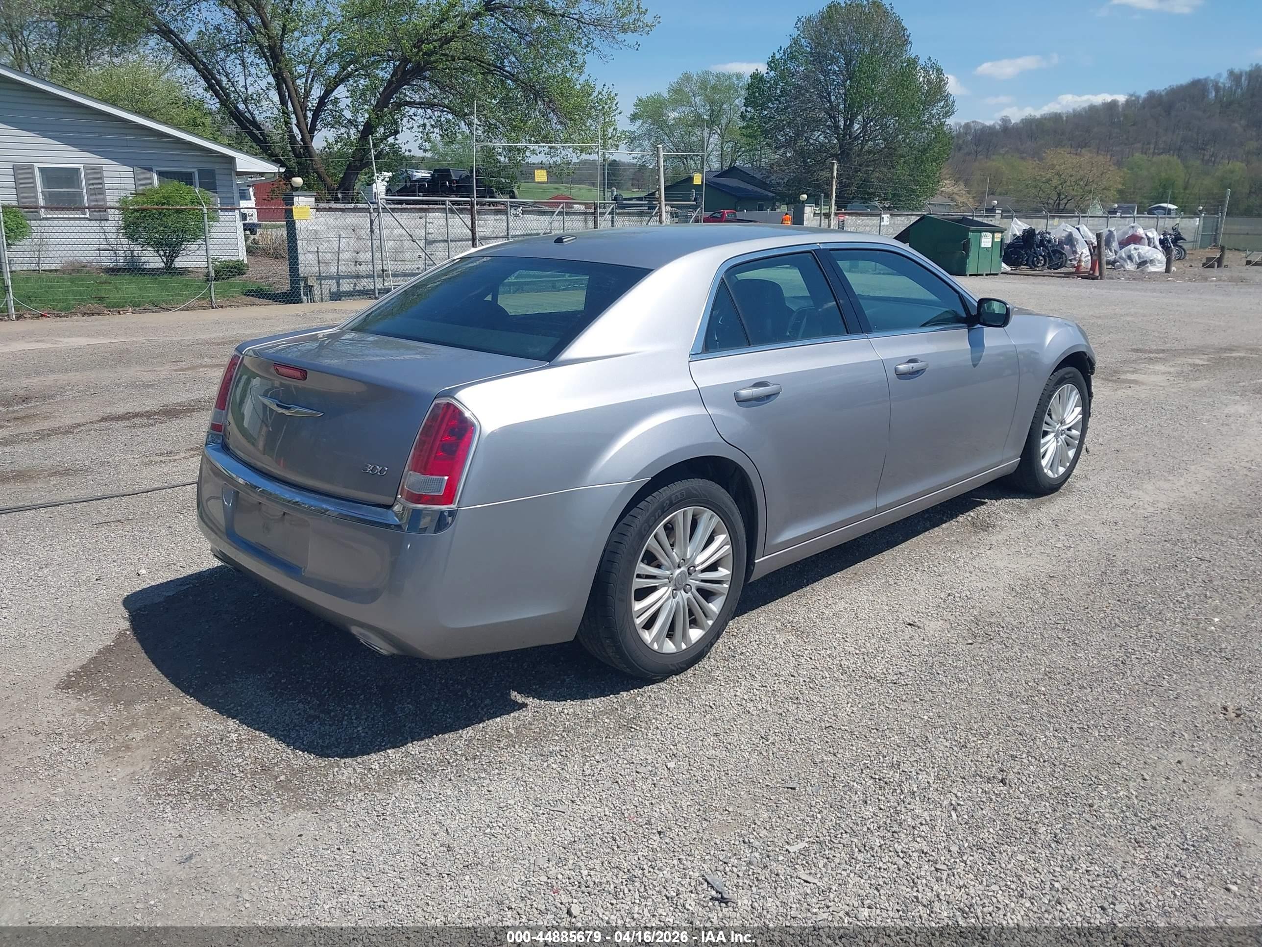CHRYSLER 300 image 4