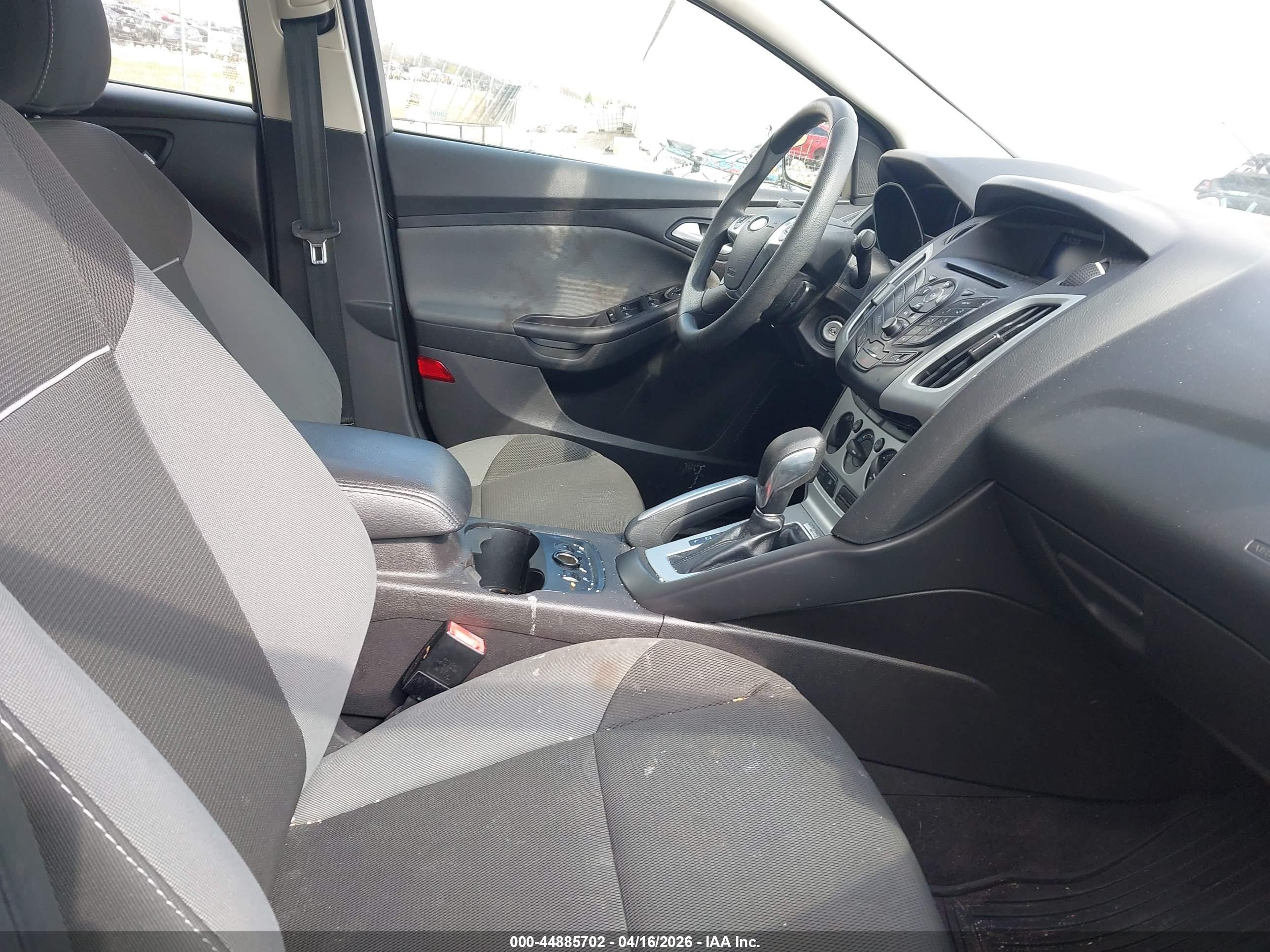 FORD FOCUS image 5