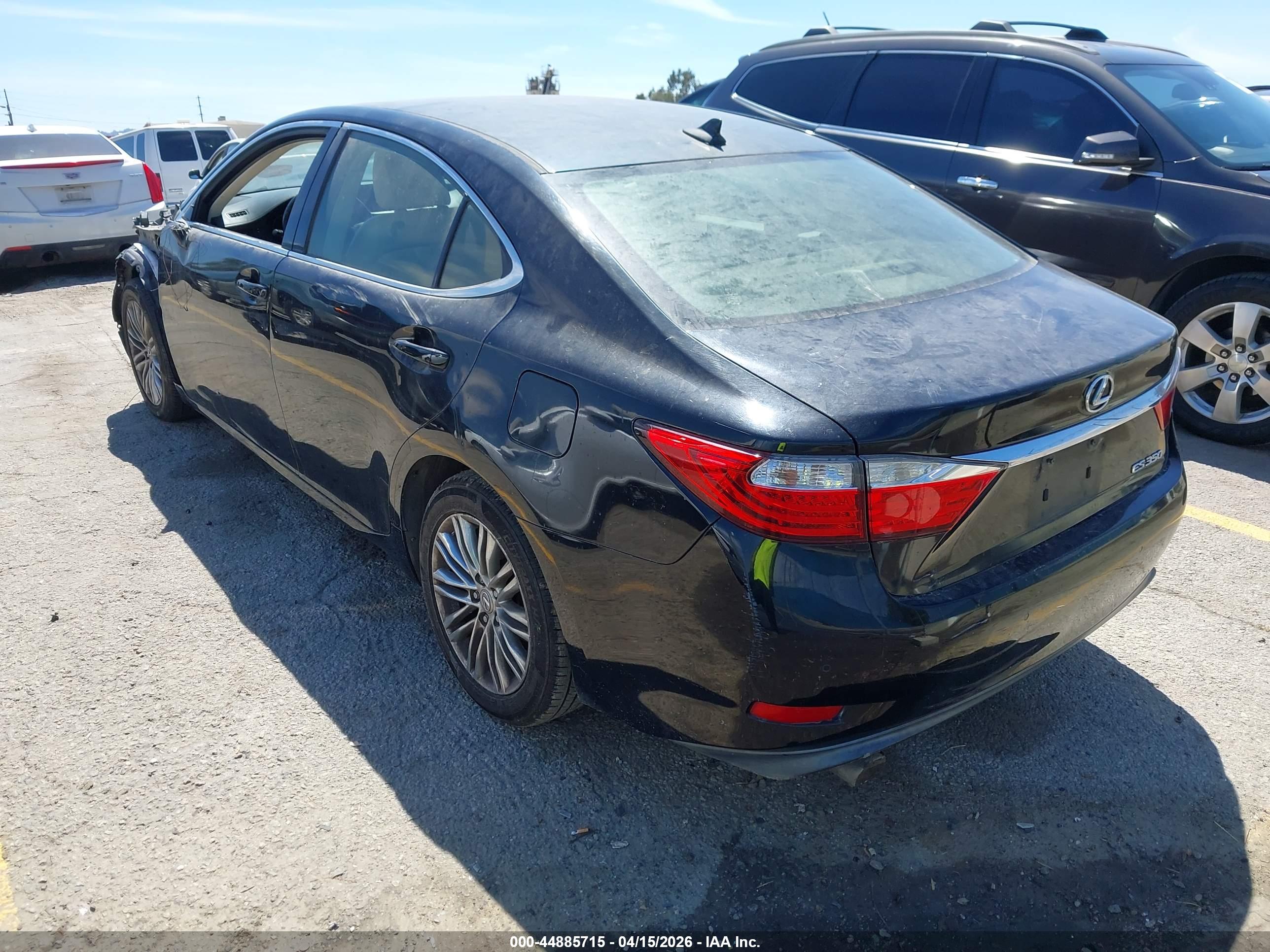 LEXUS ES image 3