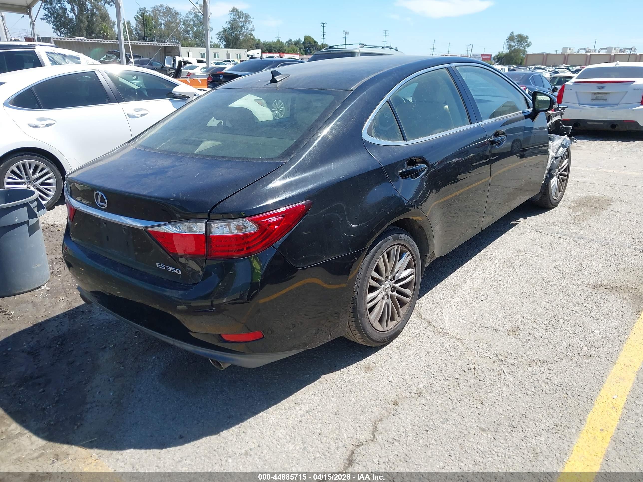 LEXUS ES image 4