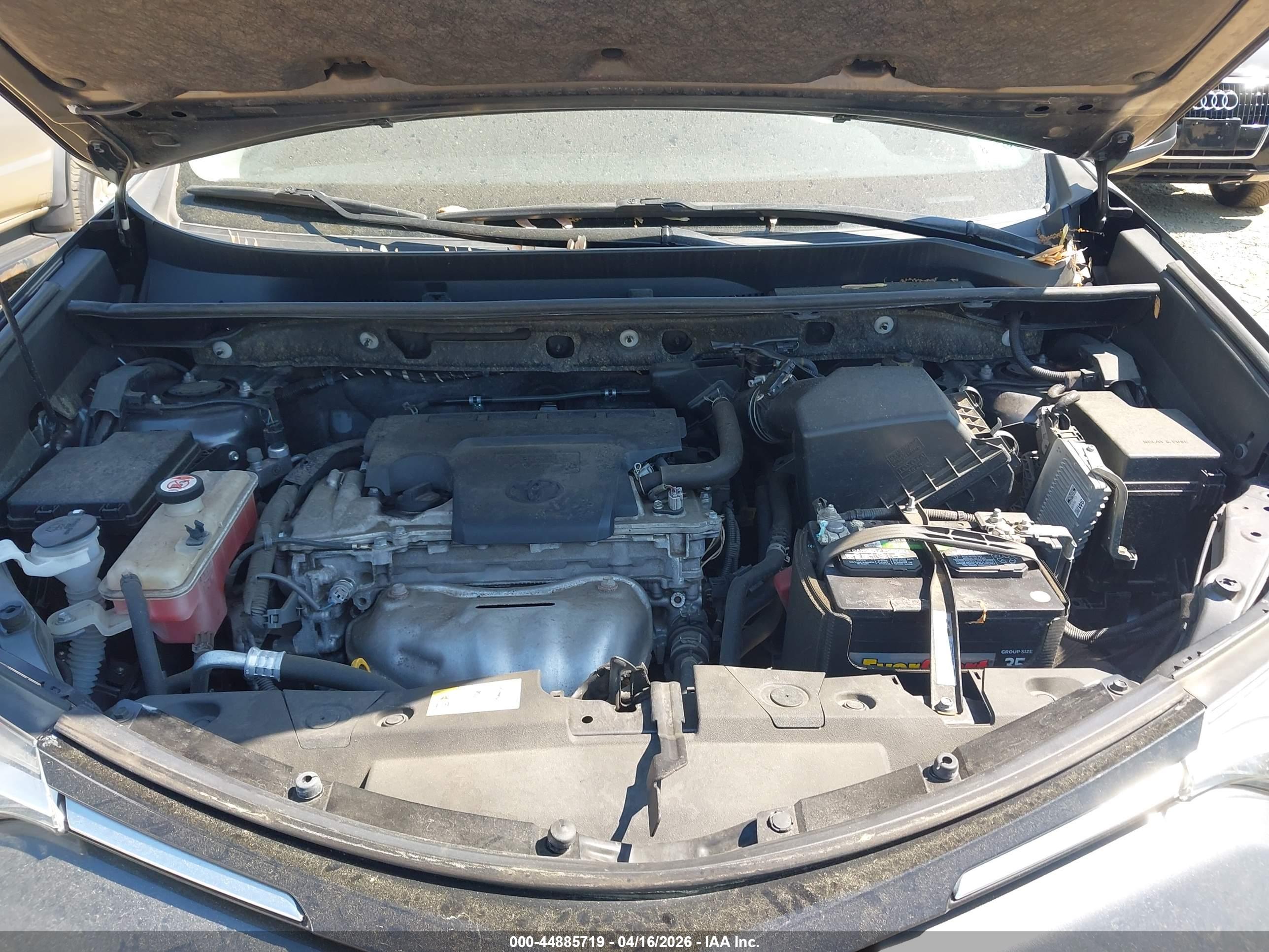 TOYOTA RAV4 image 10
