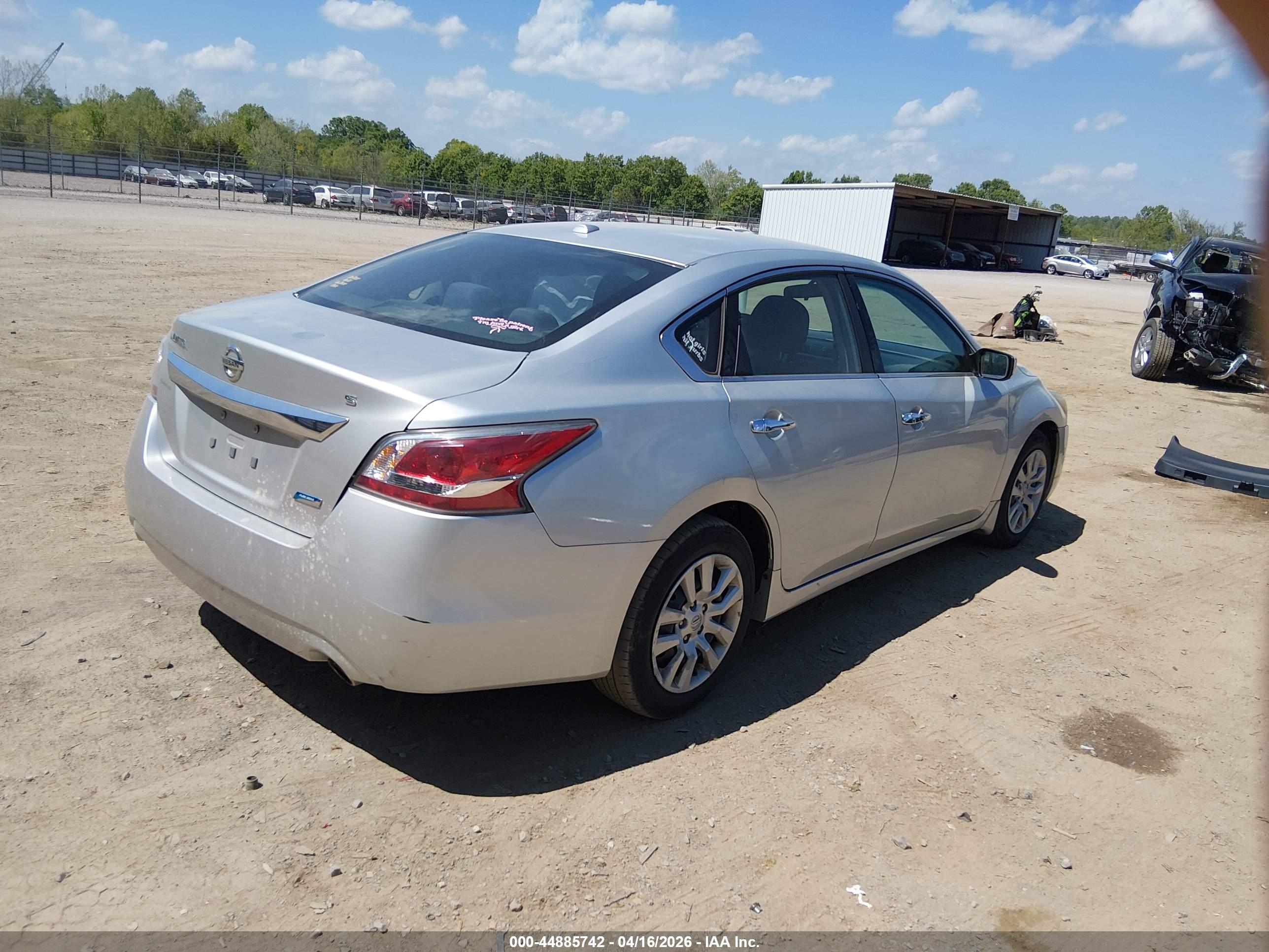 NISSAN ALTIMA image 4