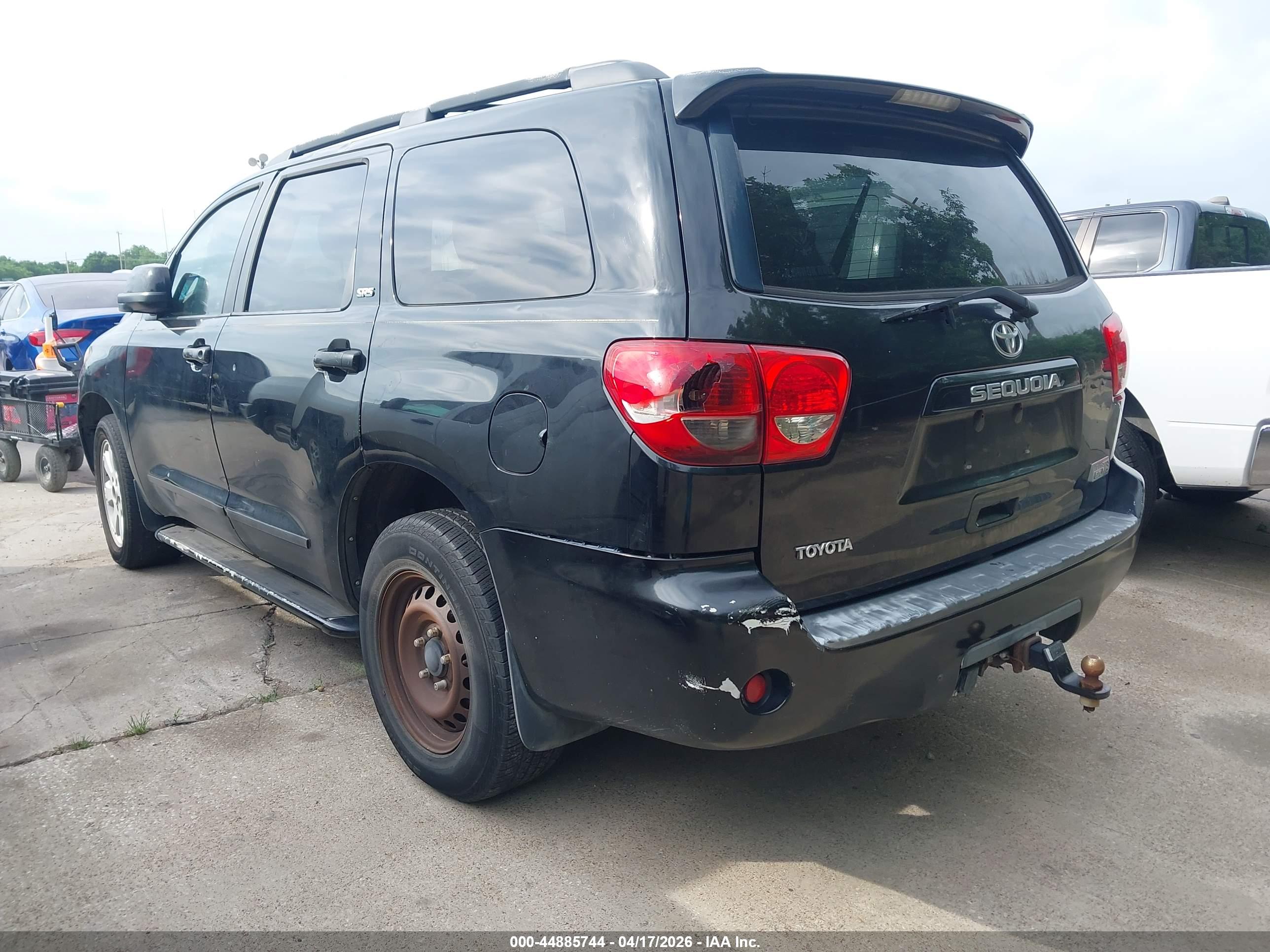 TOYOTA SEQUOIA image 3