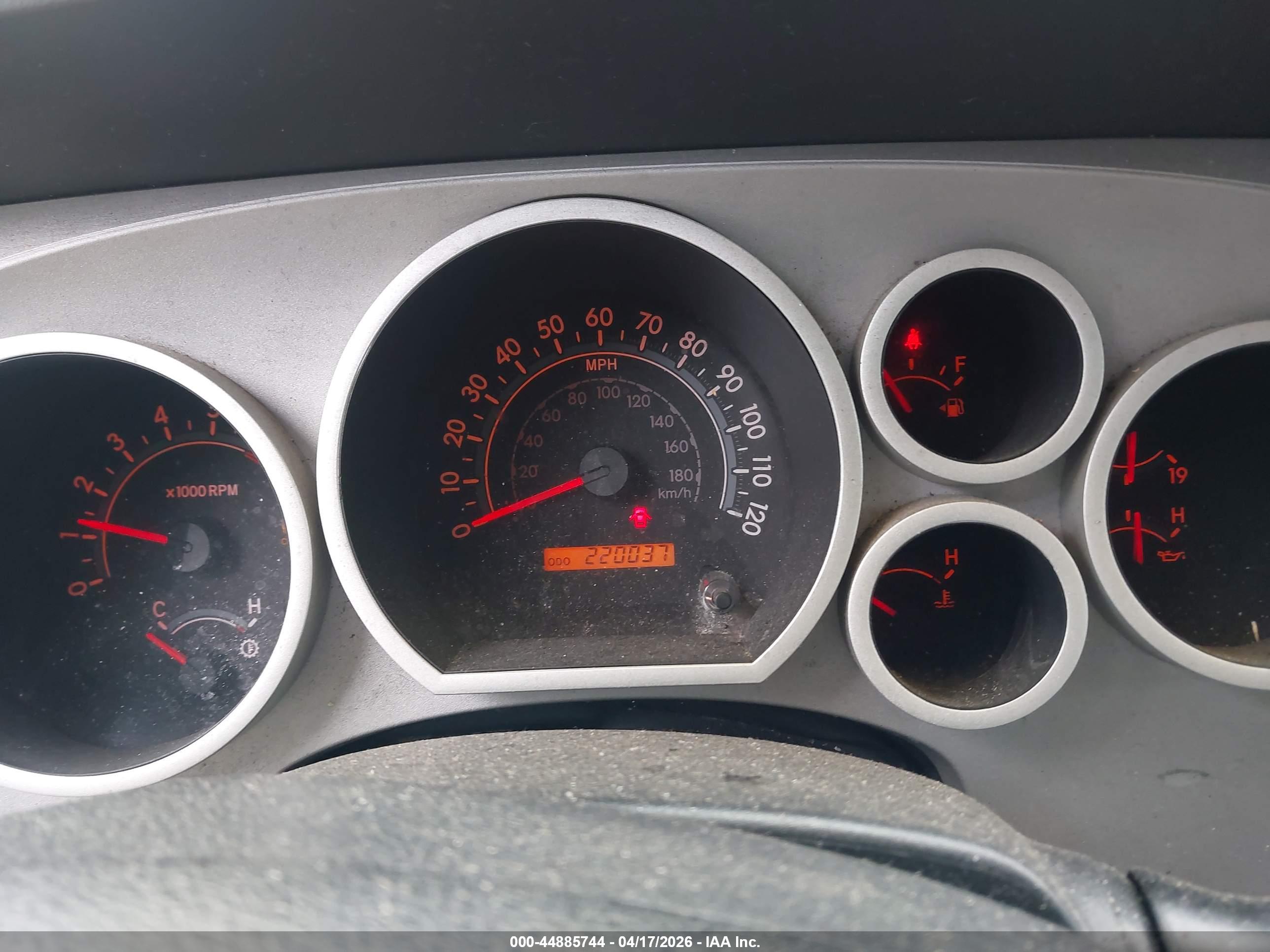 TOYOTA SEQUOIA image 7