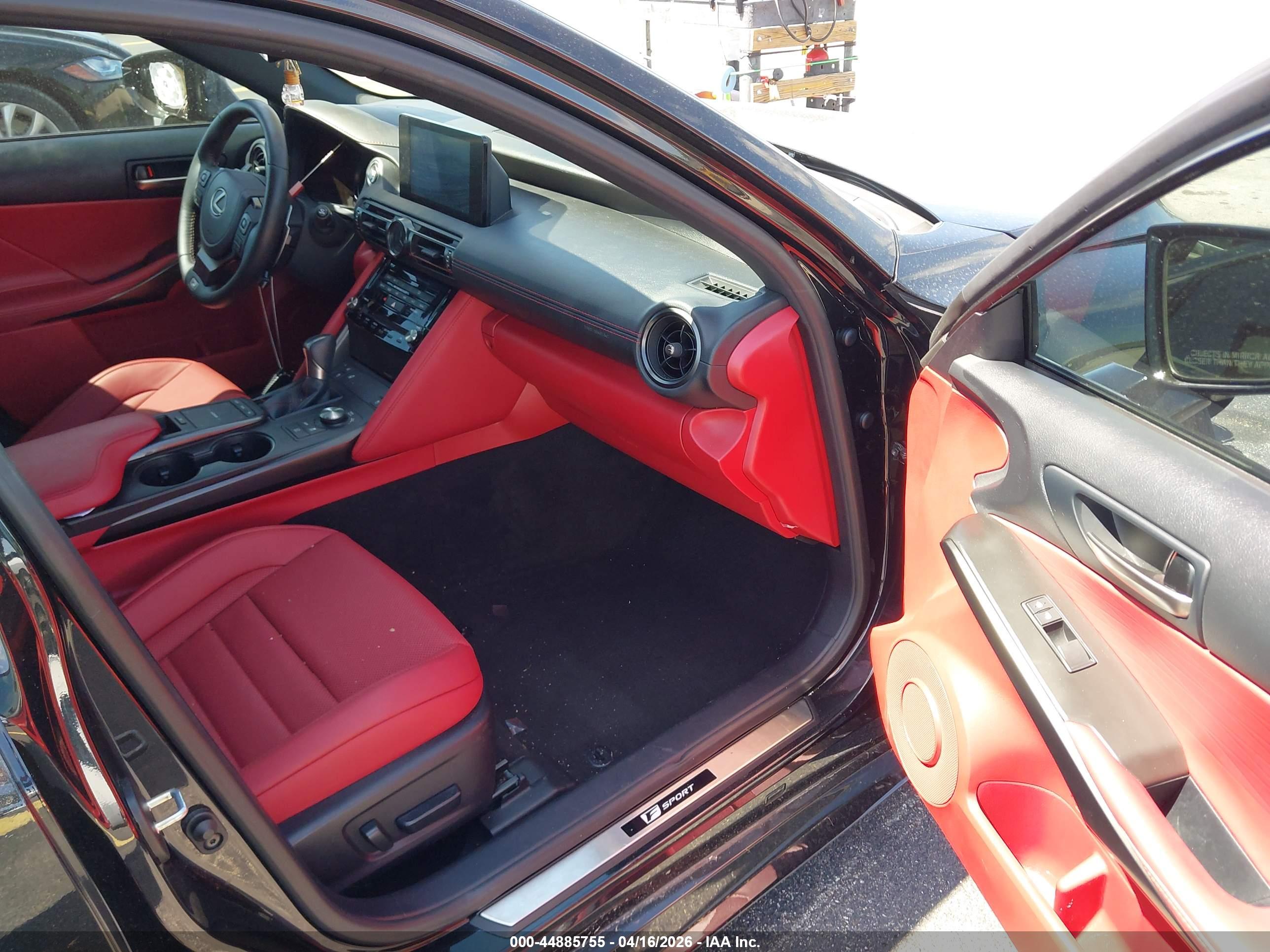 LEXUS IS image 5
