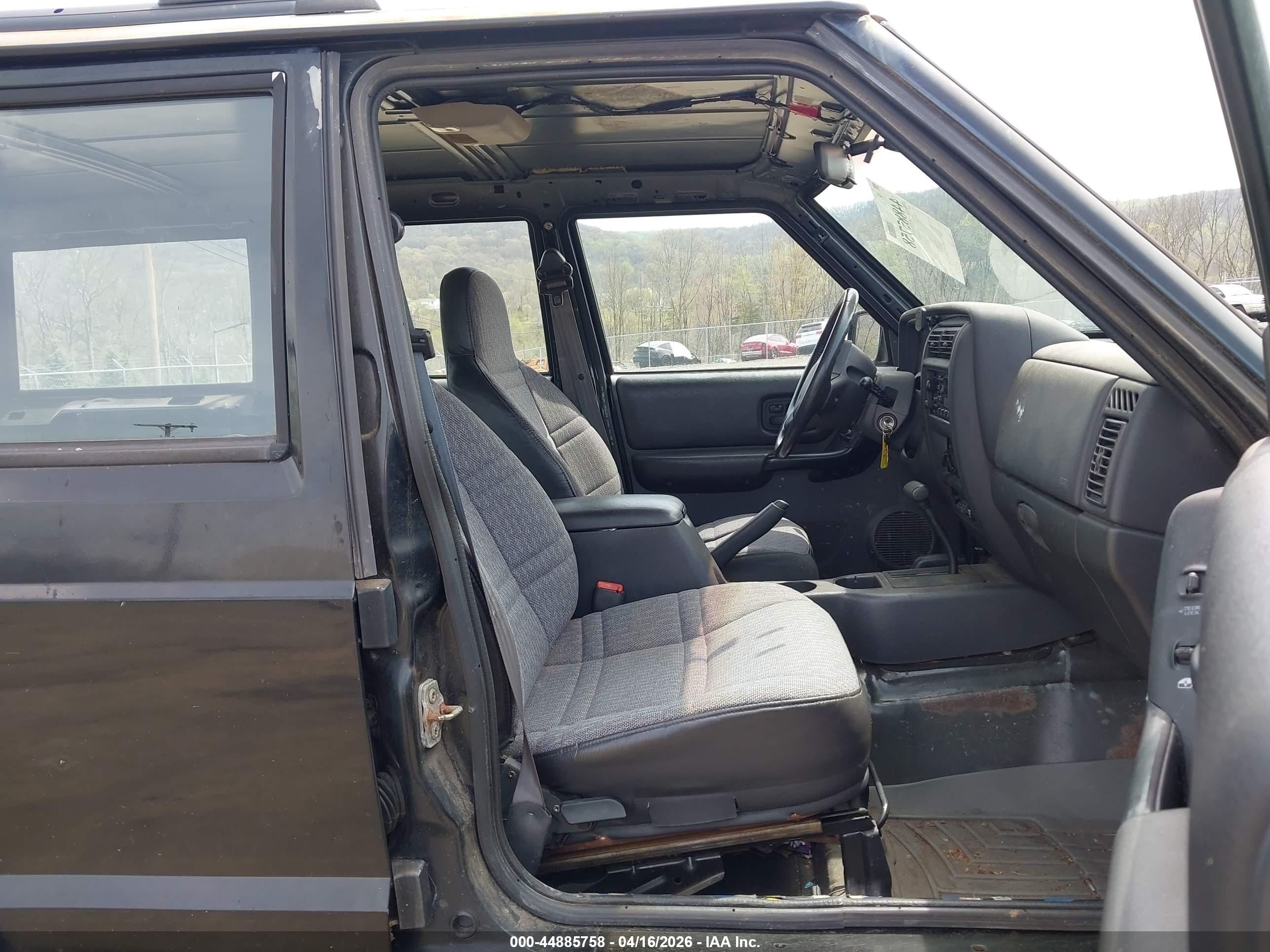 JEEP CHEROKEE image 5
