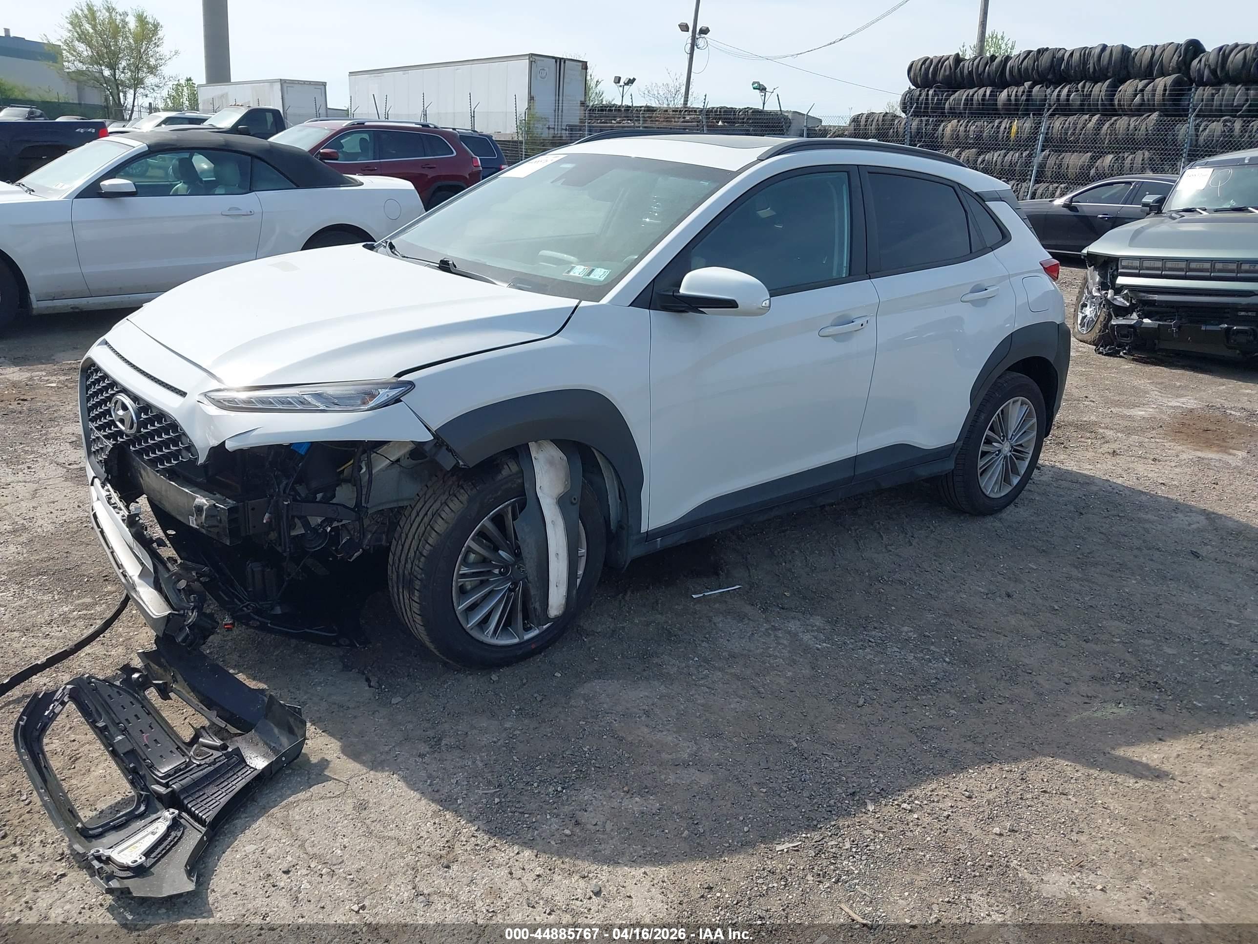 HYUNDAI KONA image 2