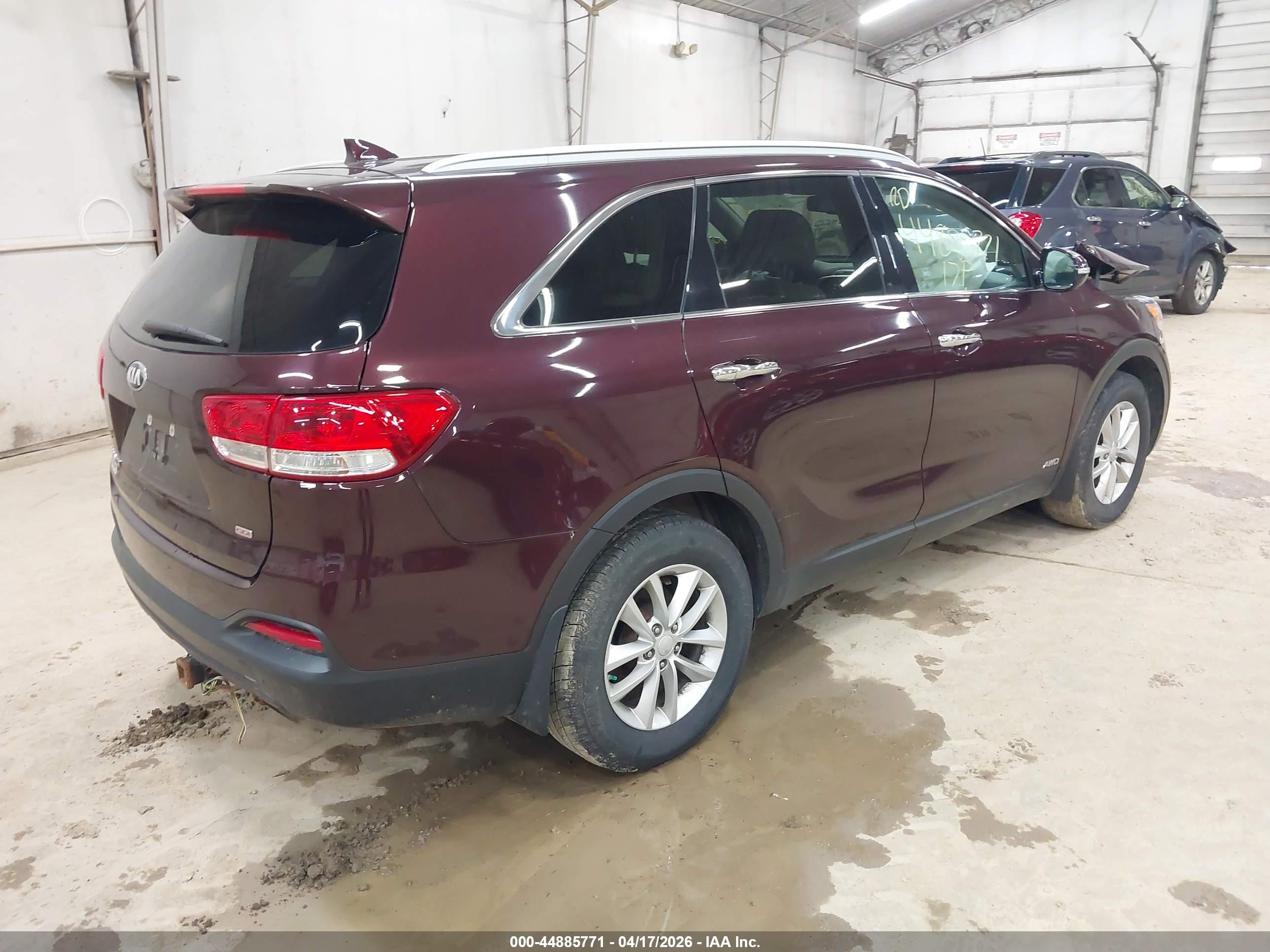 KIA SORENTO image 4