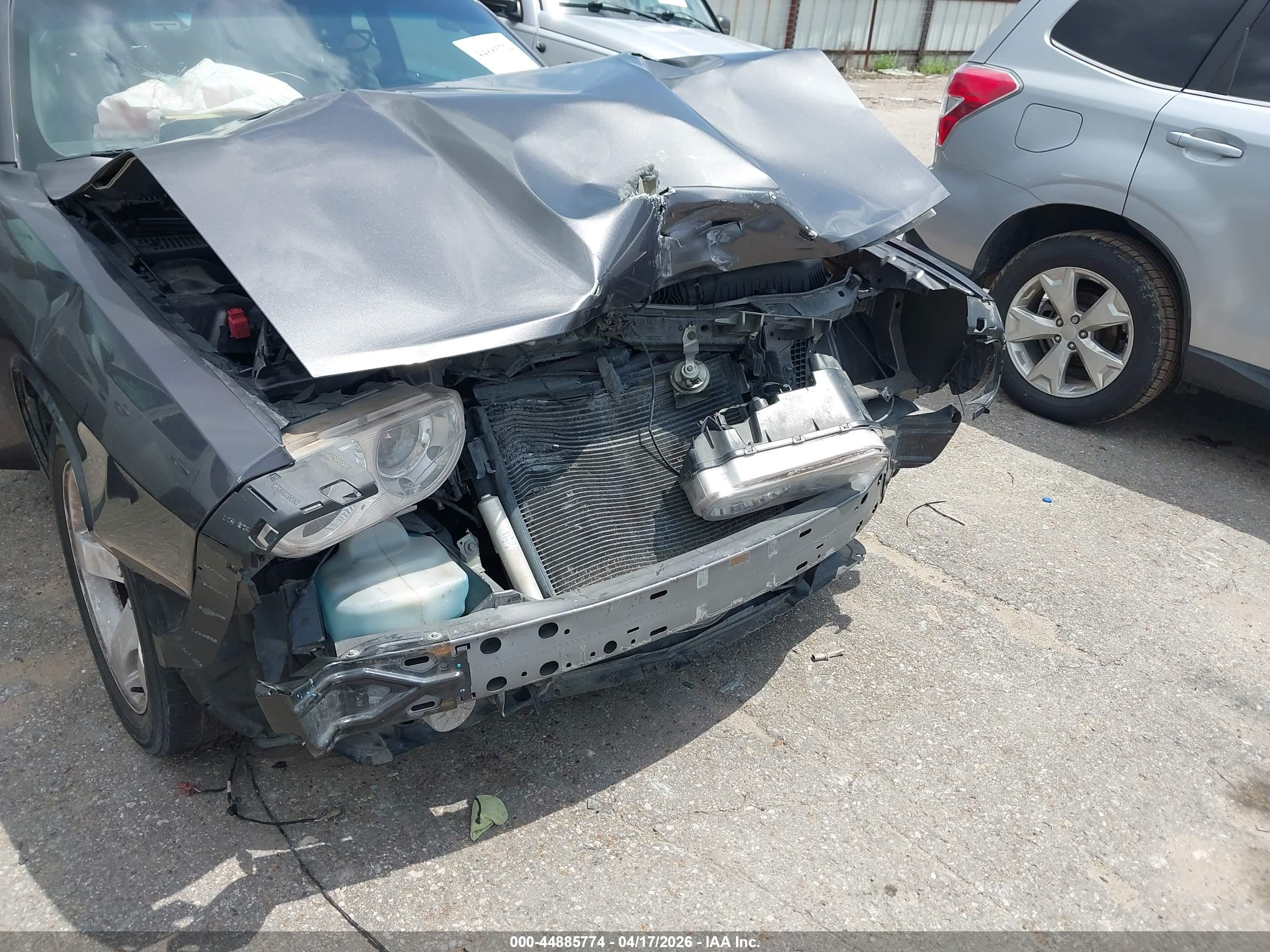 DODGE CHALLENGER image 6