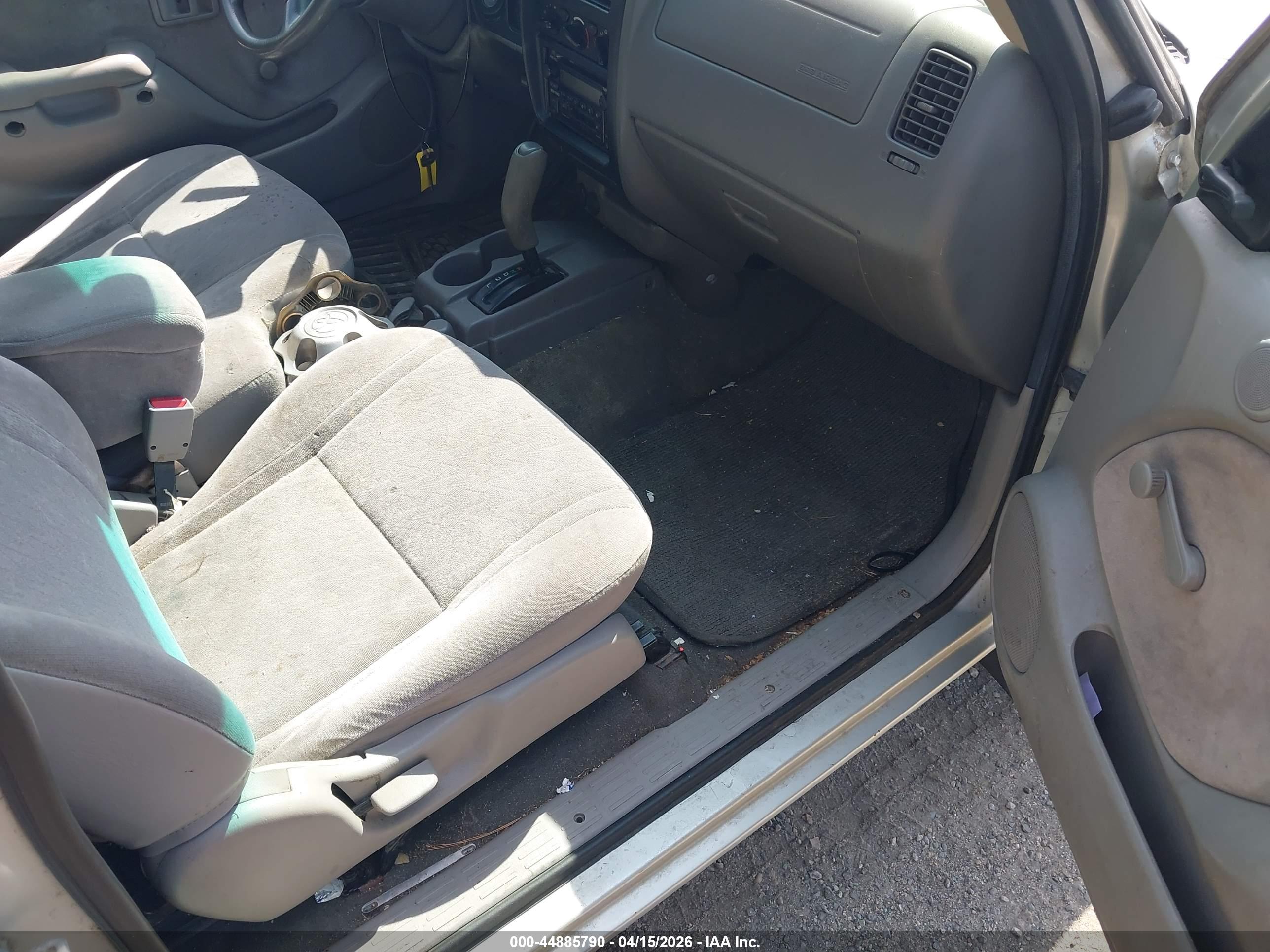 TOYOTA TACOMA image 5