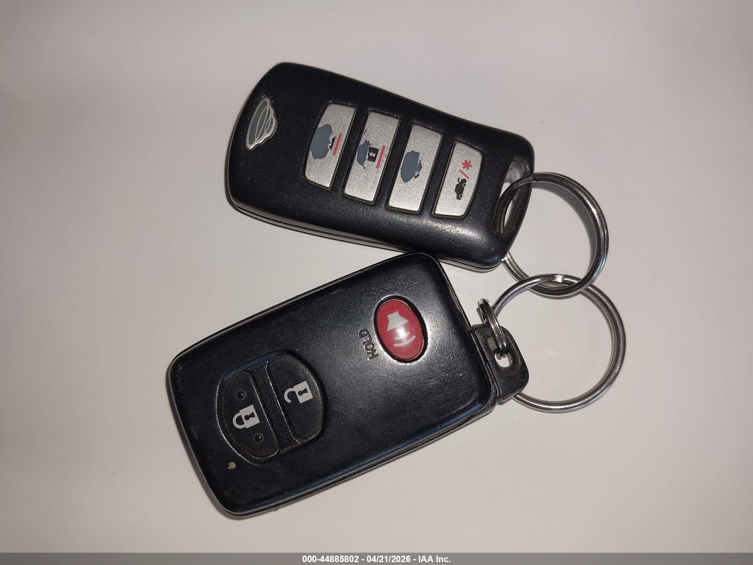 TOYOTA PRIUS image 11
