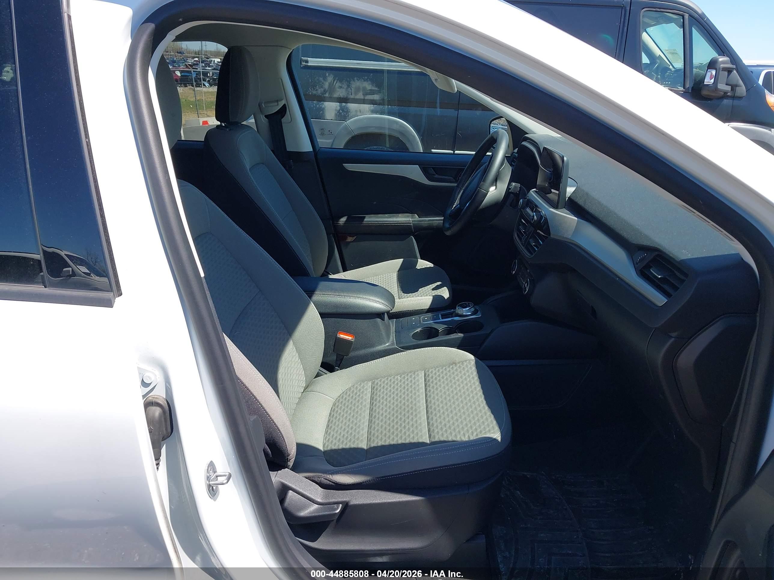 FORD ESCAPE image 5