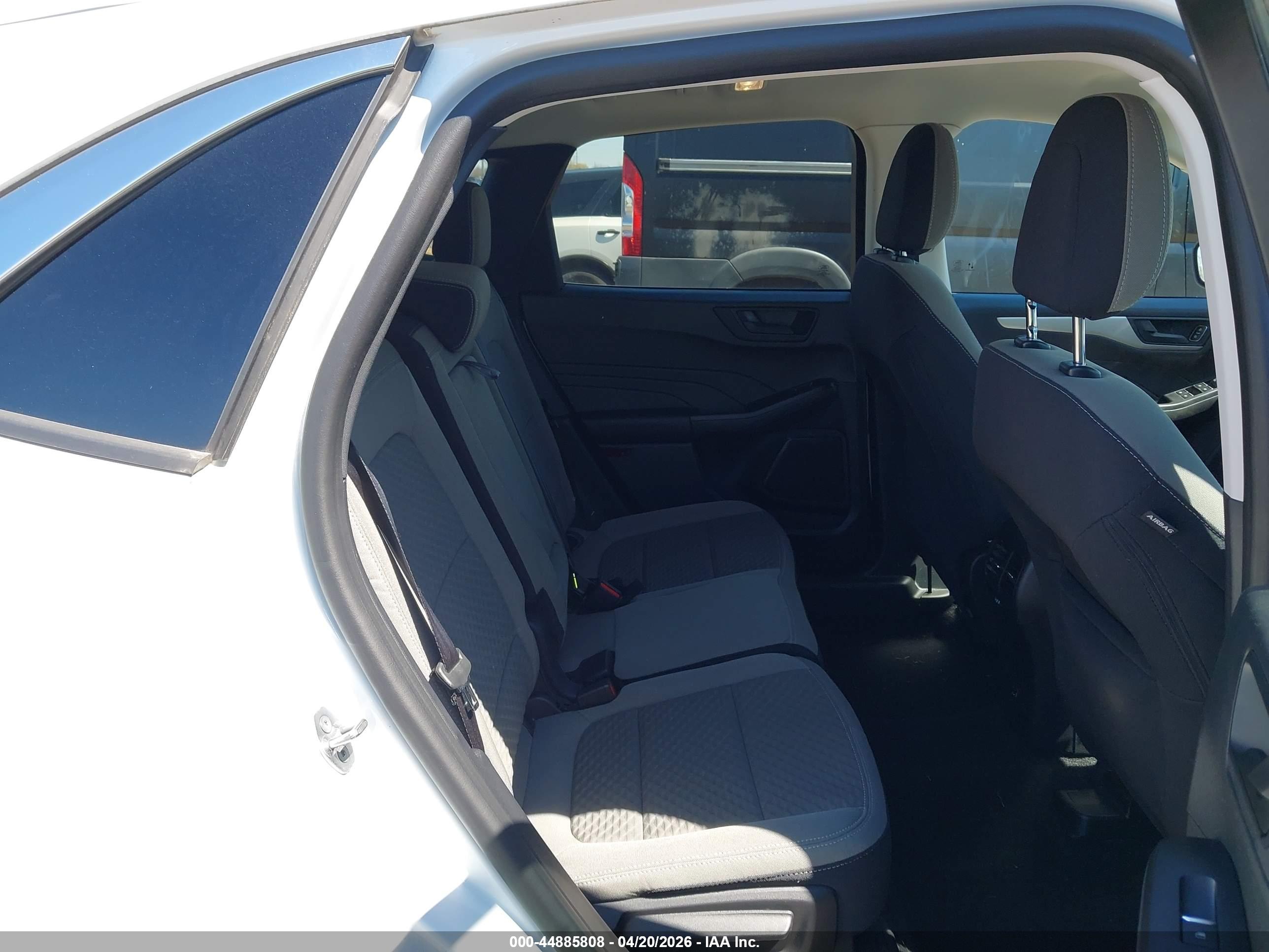 FORD ESCAPE image 8
