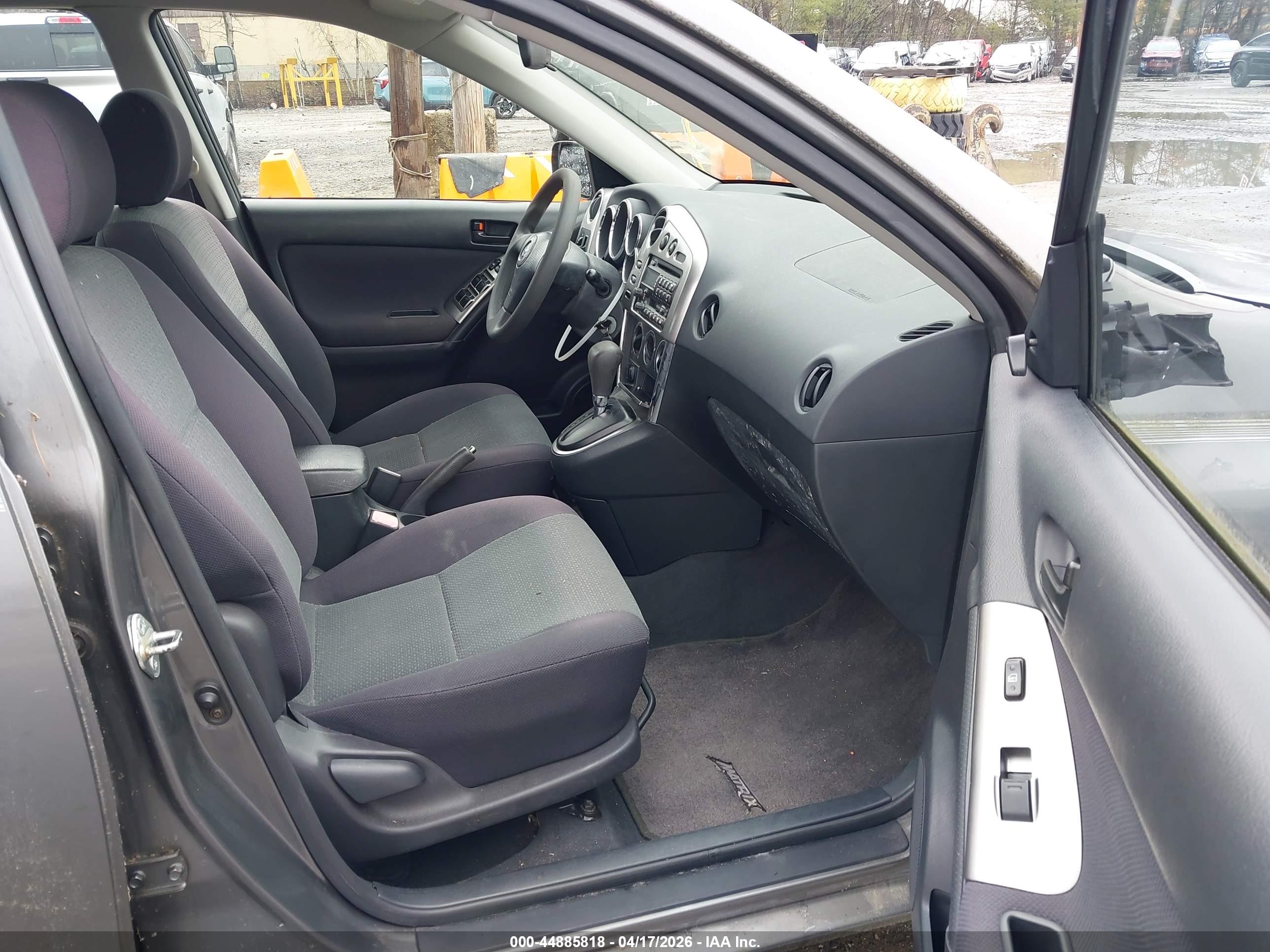 TOYOTA MATRIX image 5