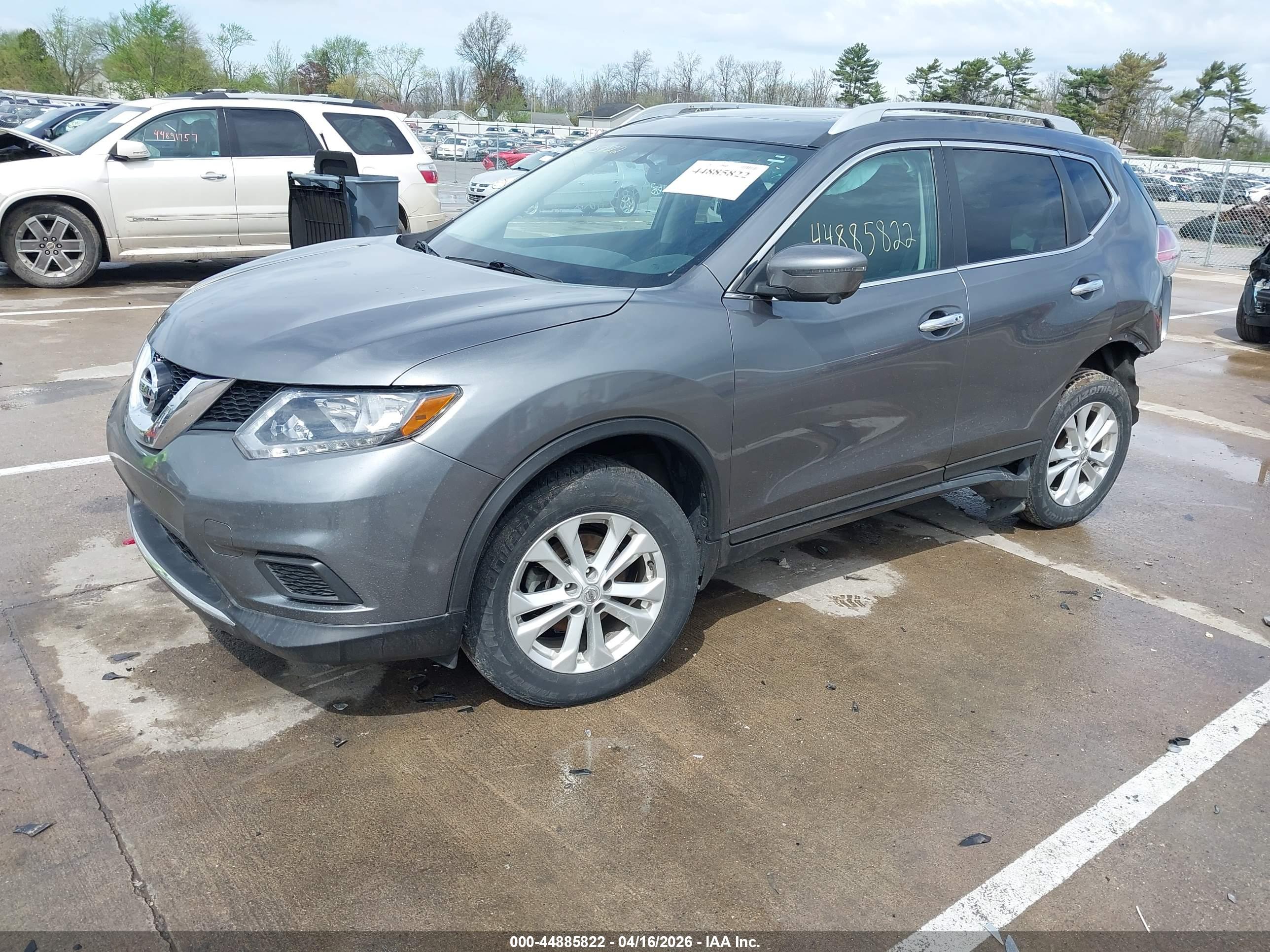 NISSAN ROGUE image 2