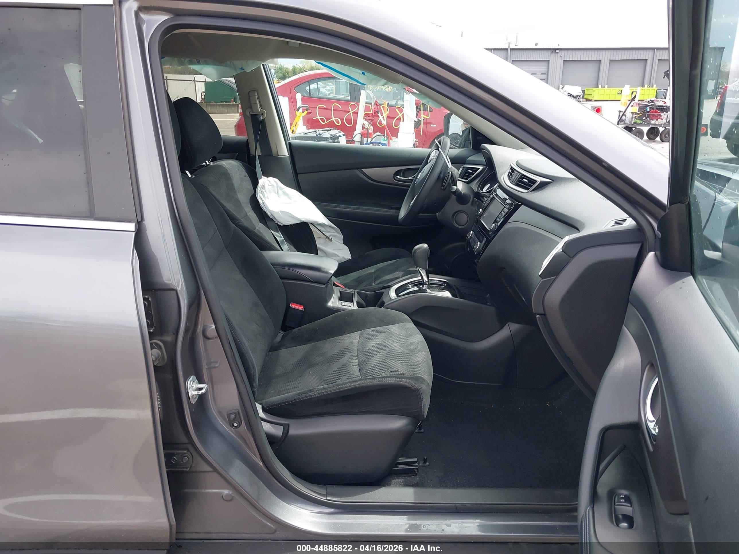 NISSAN ROGUE image 5
