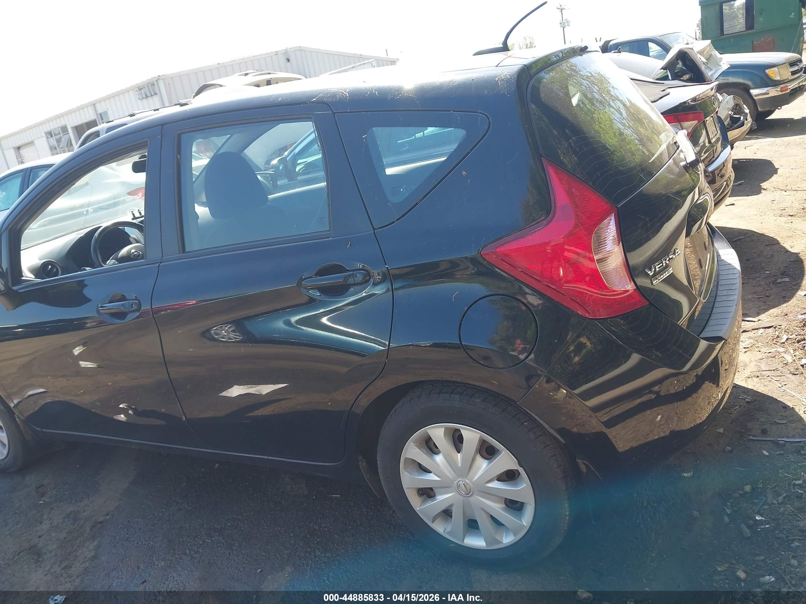 NISSAN VERSA image 3